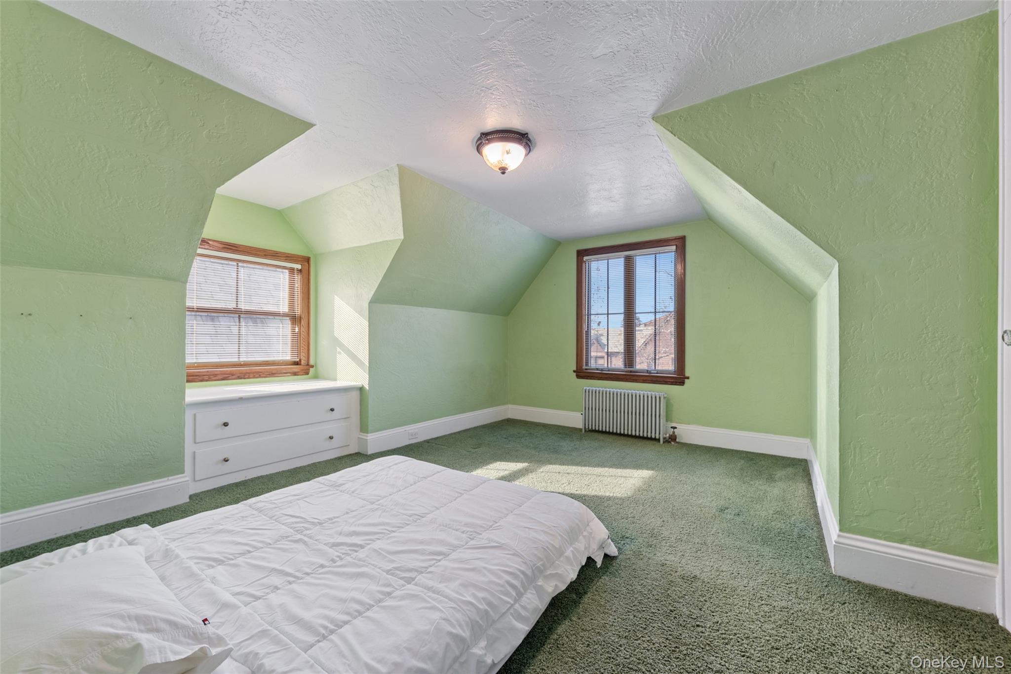 #18 photo, 7717 82nd Street, Glendale , NY 11385