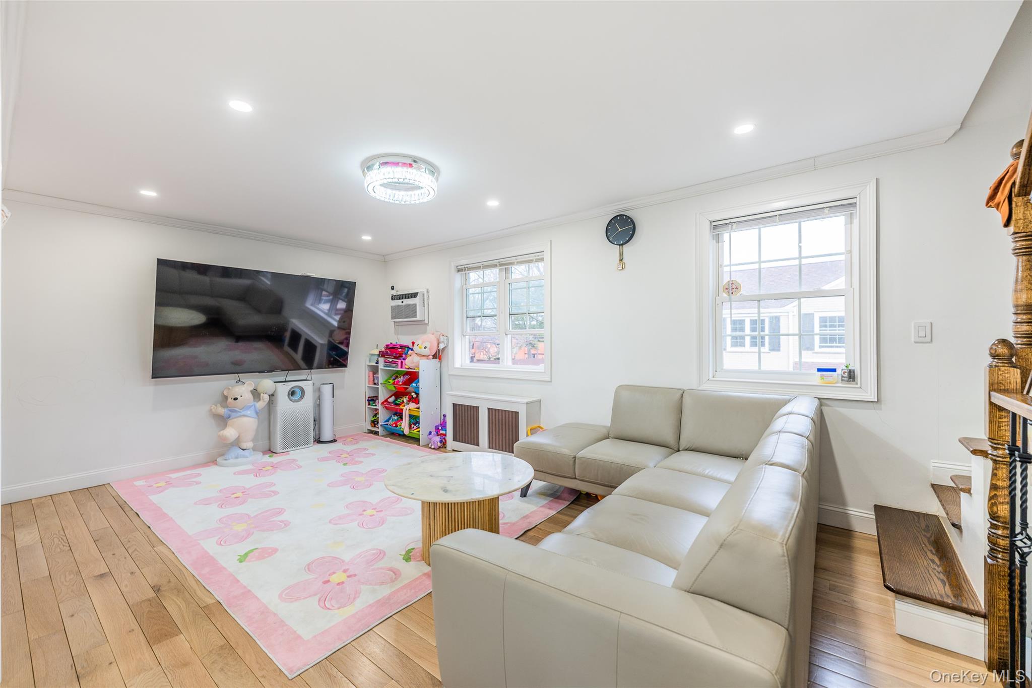 #5 photo, 64-57 SPRINGFIELD BLVD SPRINGFIELD BLVD Boulevard, Bayside , NY 11364