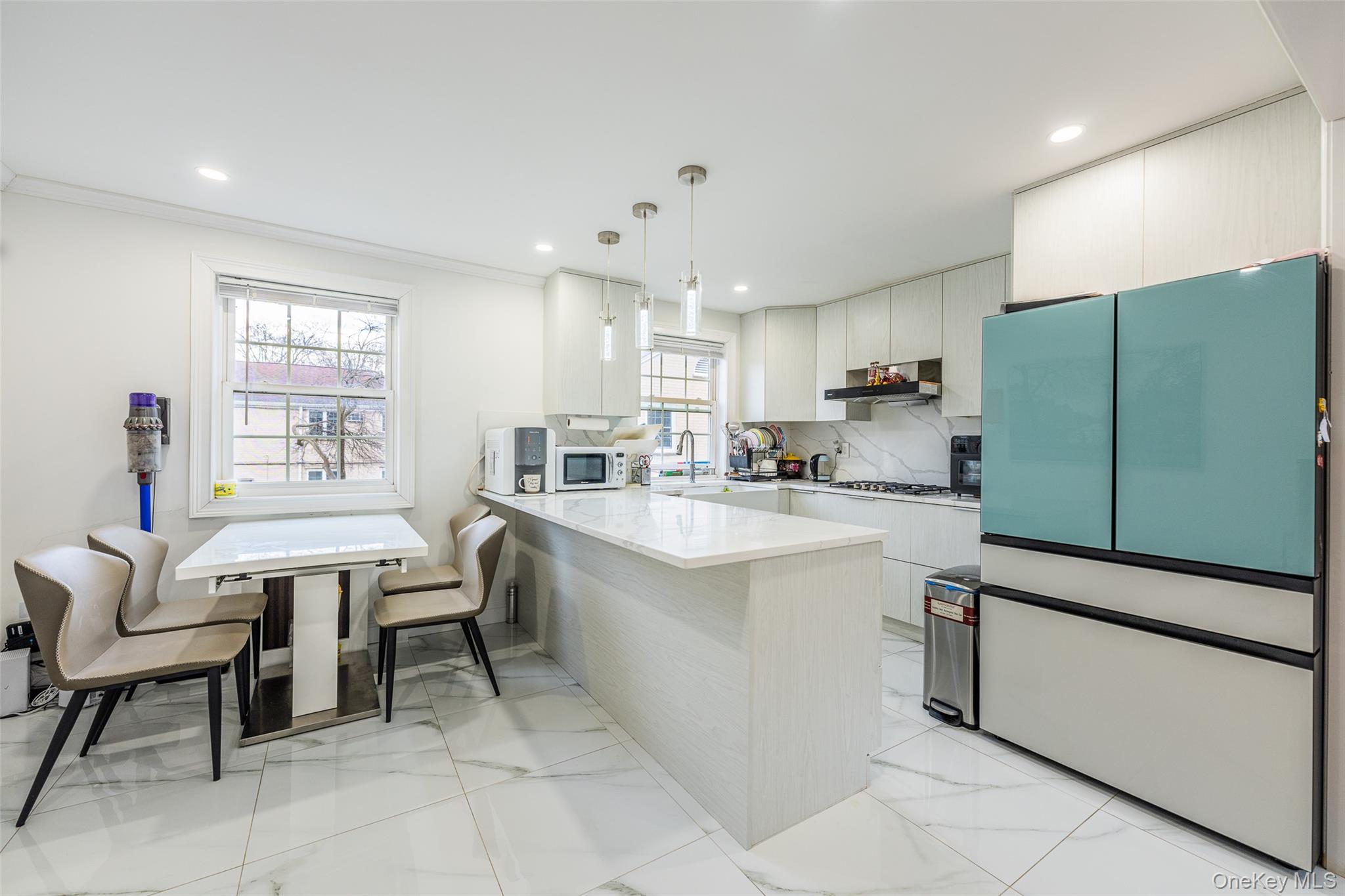 #9 photo, 64-57 SPRINGFIELD BLVD SPRINGFIELD BLVD Boulevard, Bayside , NY 11364