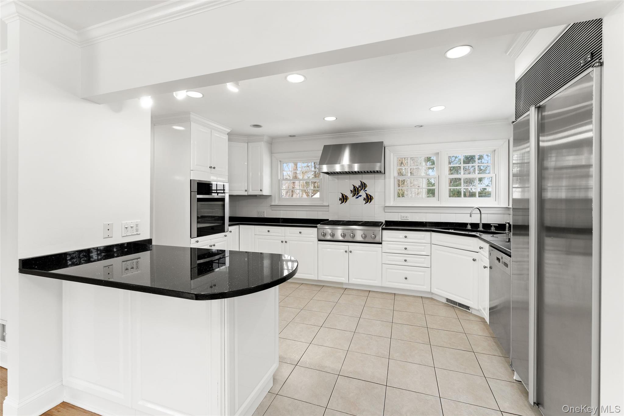 #9 photo, 14 Wakefield Road, Scarsdale , NY 10583