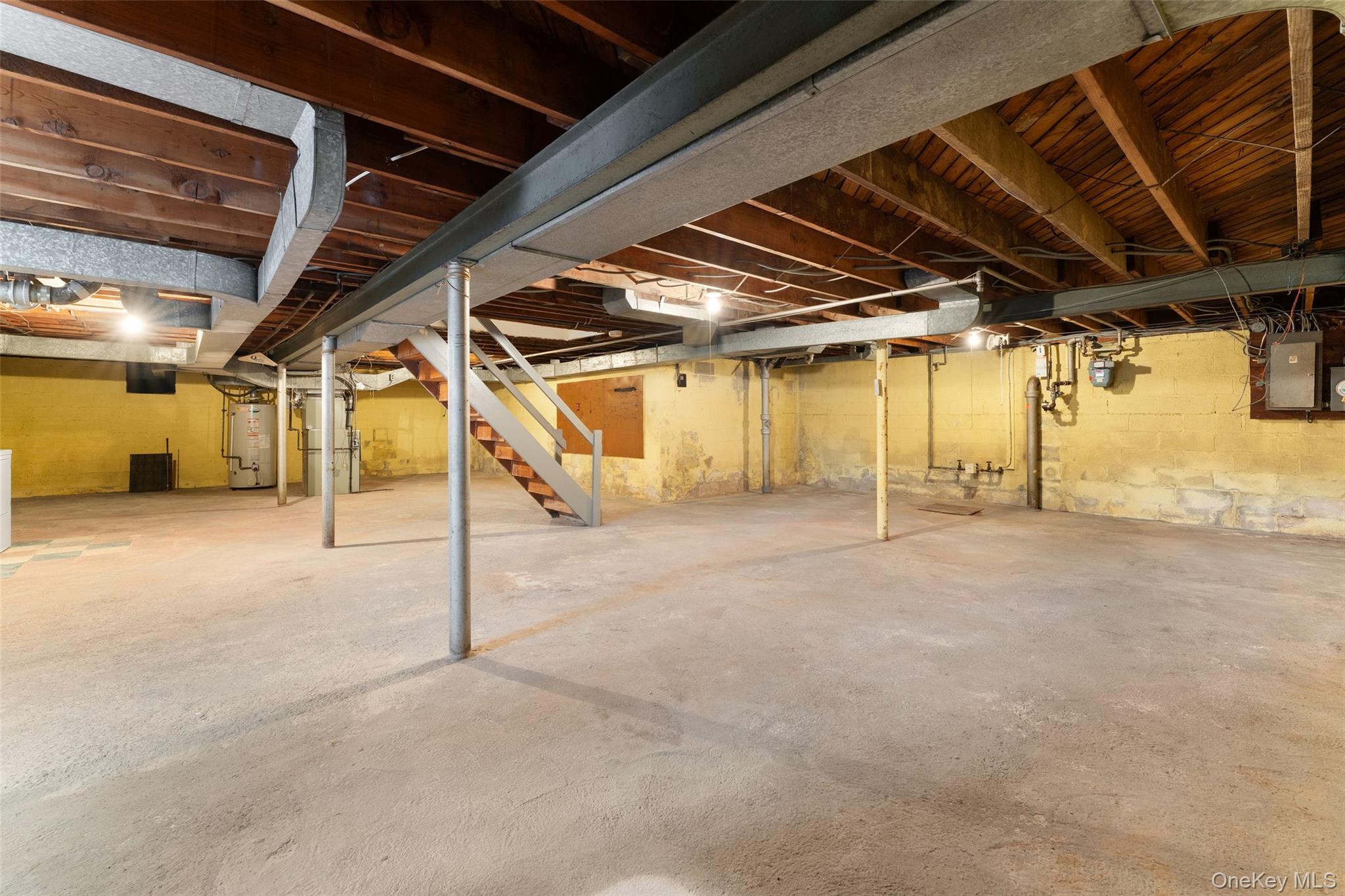 #18 photo, 67 Atherstone Road, Scarsdale , NY 10583