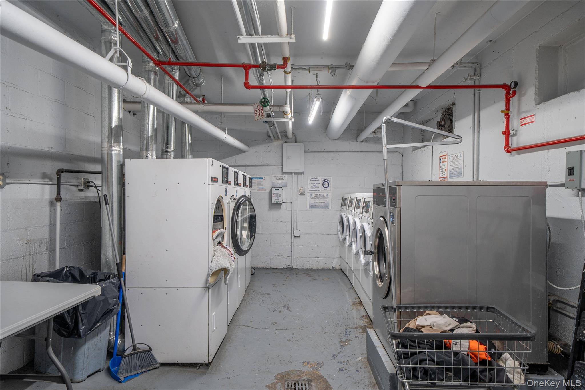 #19 photo, 245 Bennett Avenue, New York (Manhattan) , NY 10040