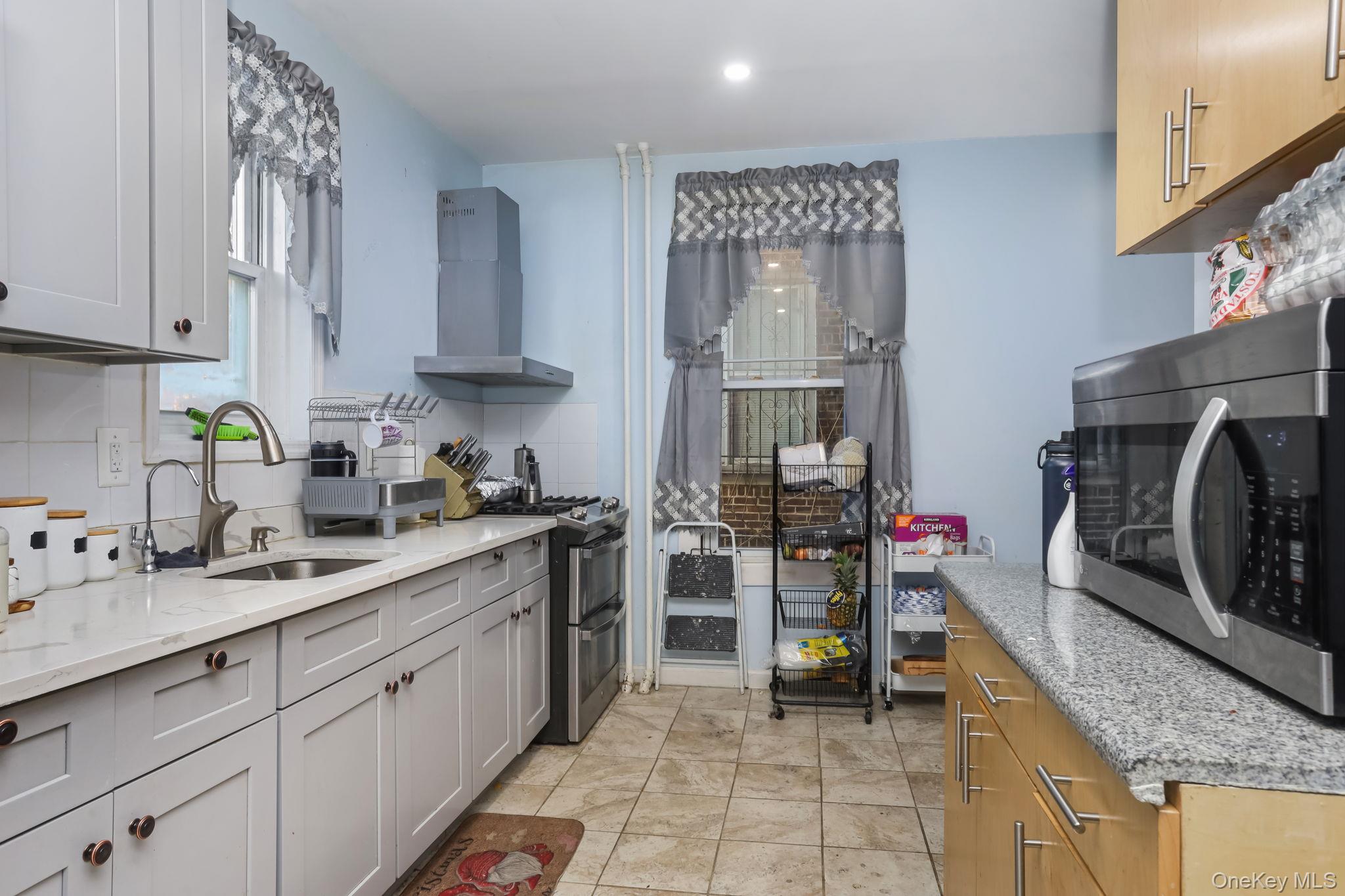 #14 photo, 1955 Andrews Avenue, Bronx , NY 10453