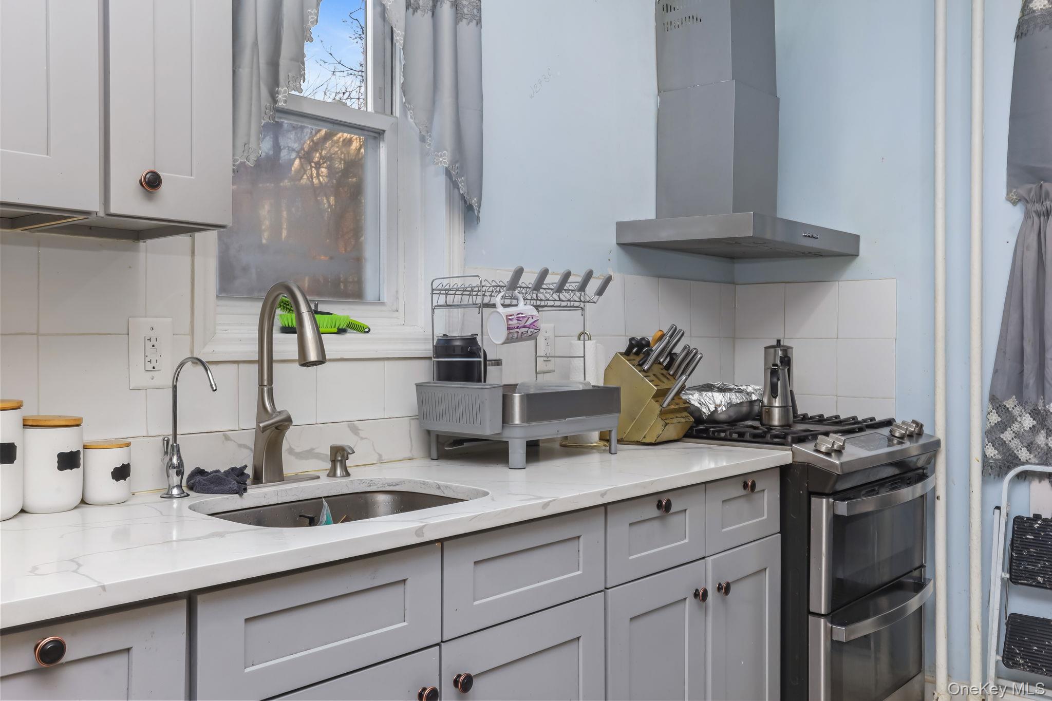 #15 photo, 1955 Andrews Avenue, Bronx , NY 10453