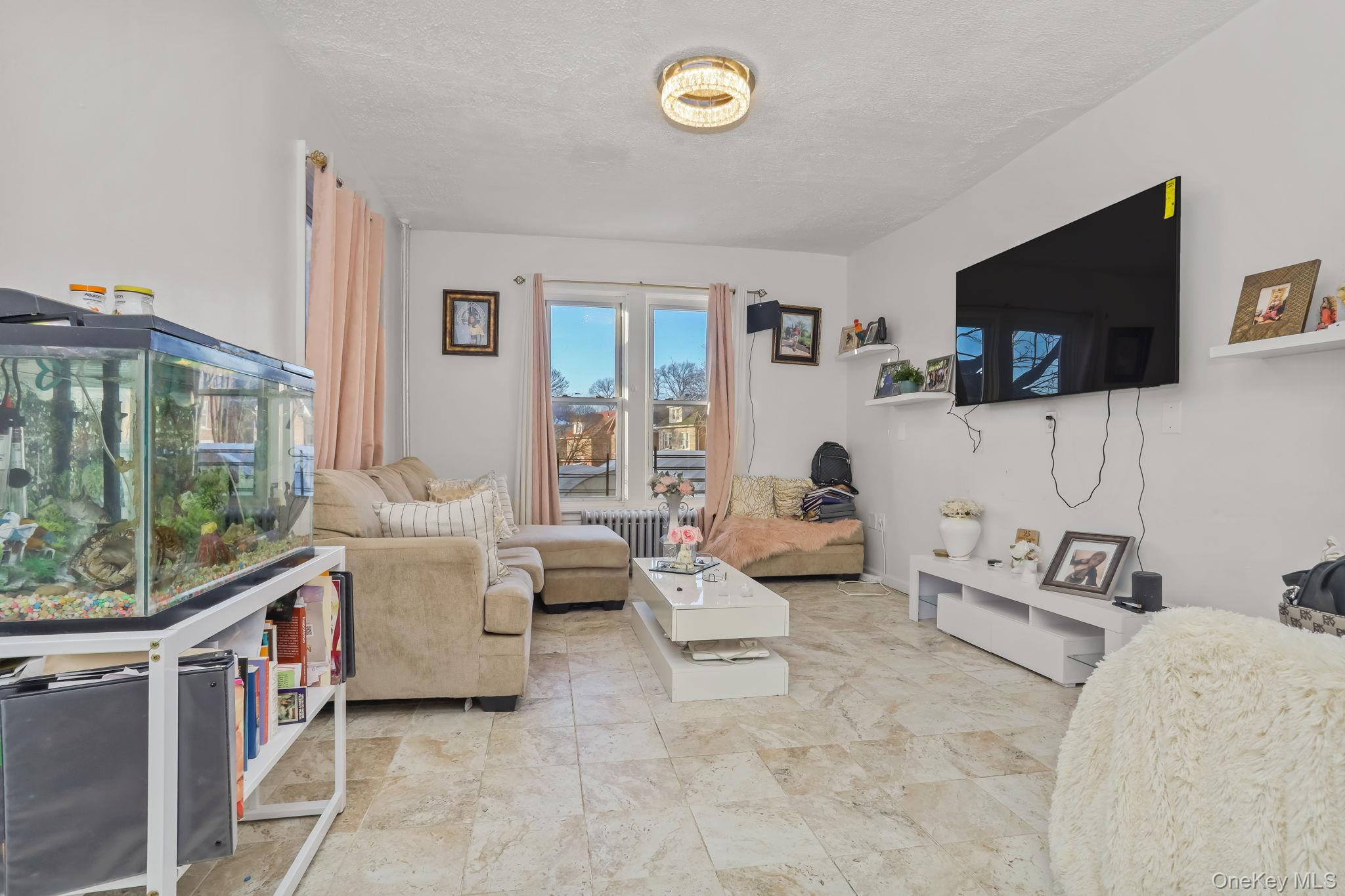 #18 photo, 1955 Andrews Avenue, Bronx , NY 10453