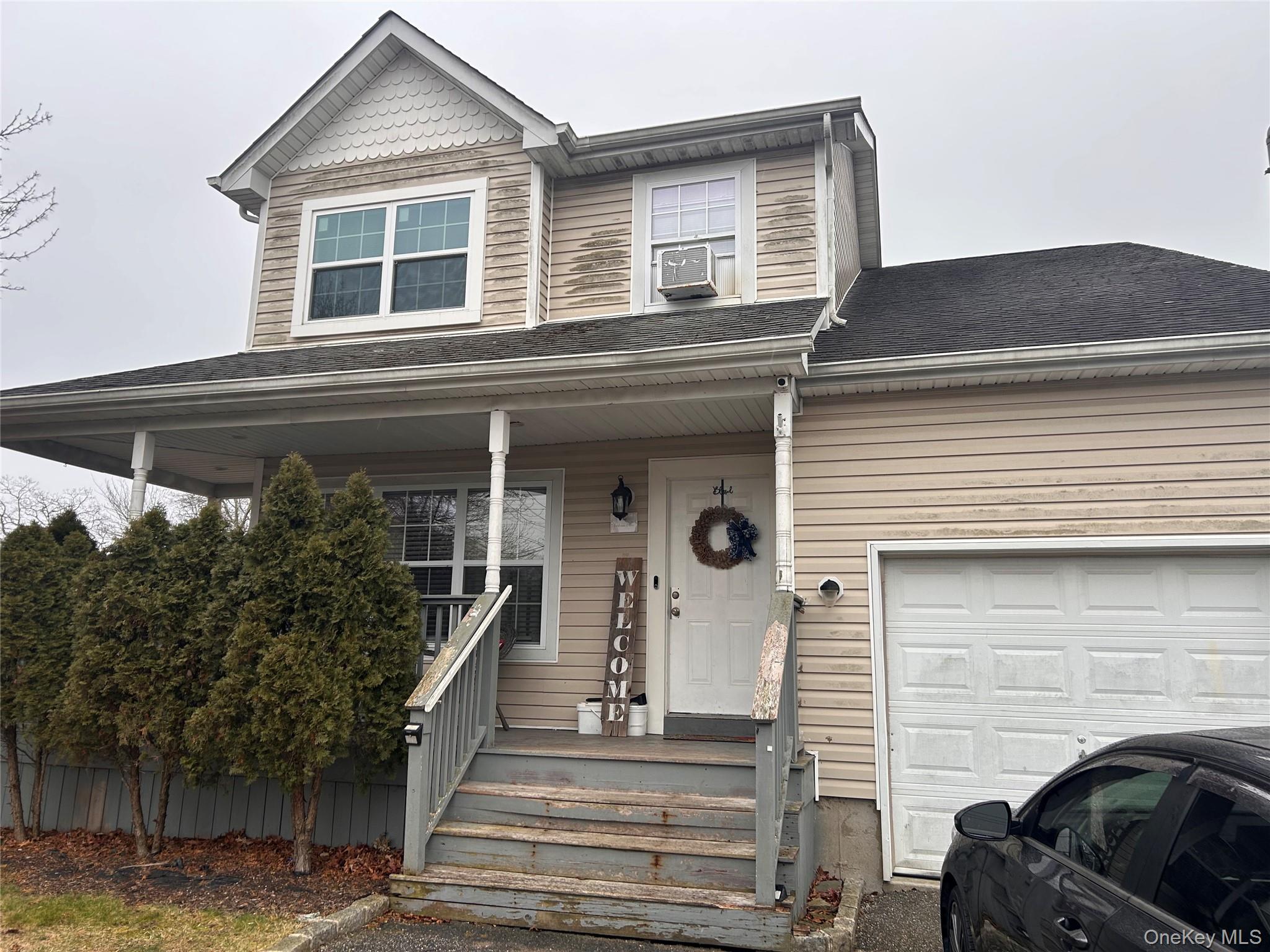 #1 photo, 194 E Parkview Drive, Shirley , NY 11967