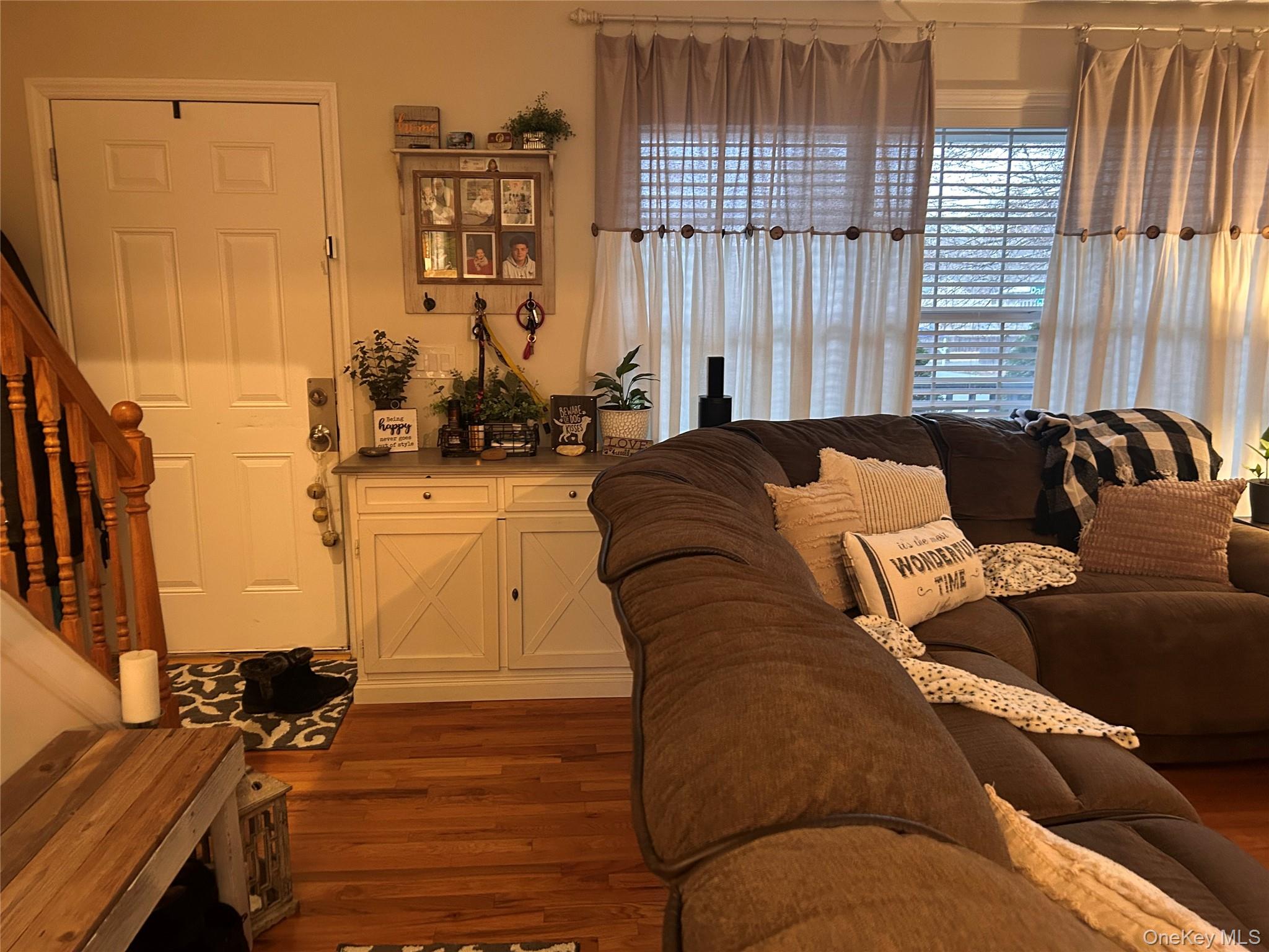 #5 photo, 194 E Parkview Drive, Shirley , NY 11967