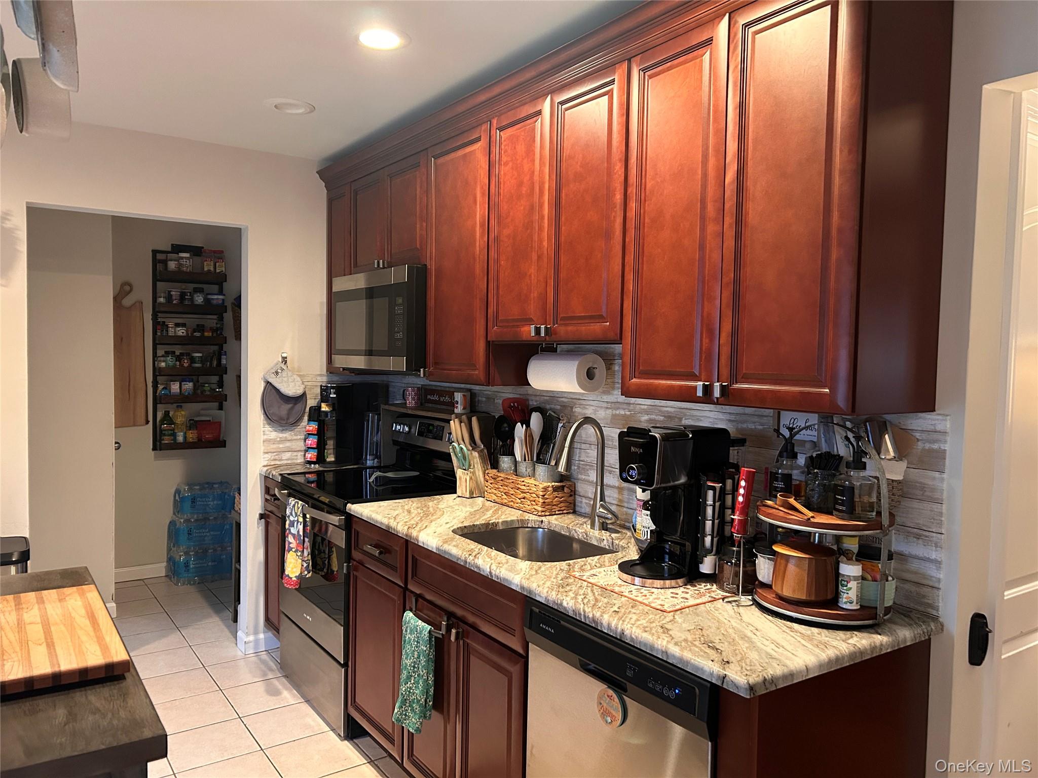 #8 photo, 194 E Parkview Drive, Shirley , NY 11967