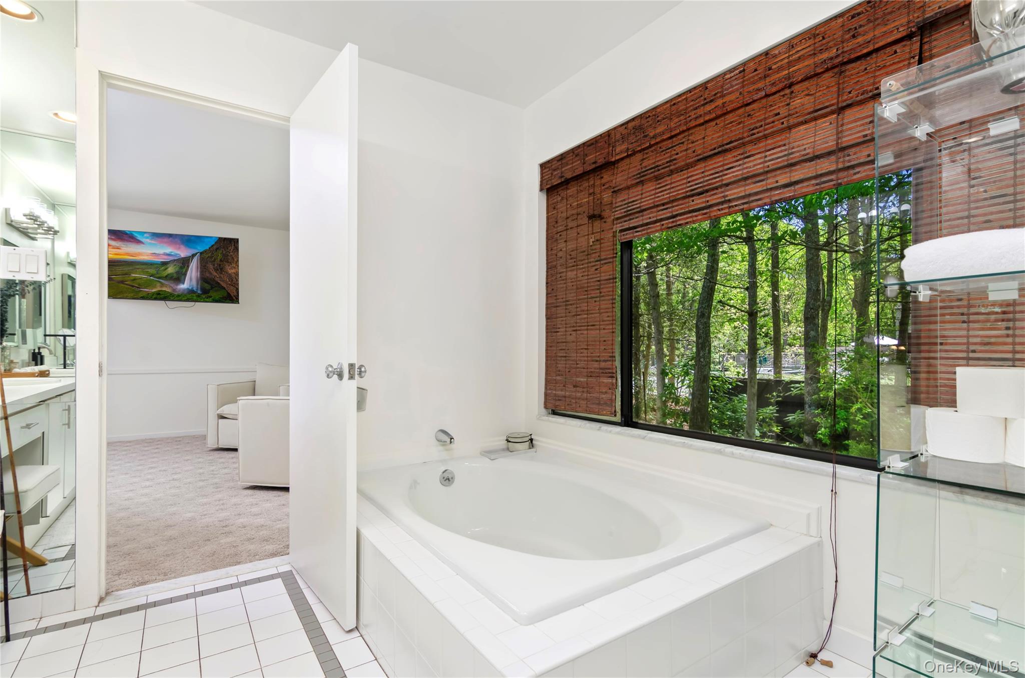 #11 photo, 24 N Quarter Road, Westhampton , NY 11977