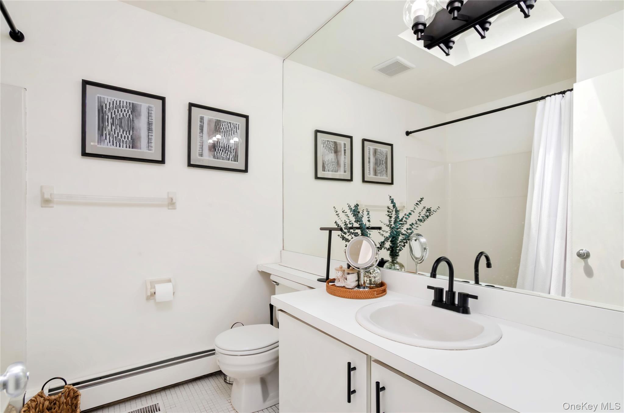 #15 photo, 24 N Quarter Road, Westhampton , NY 11977