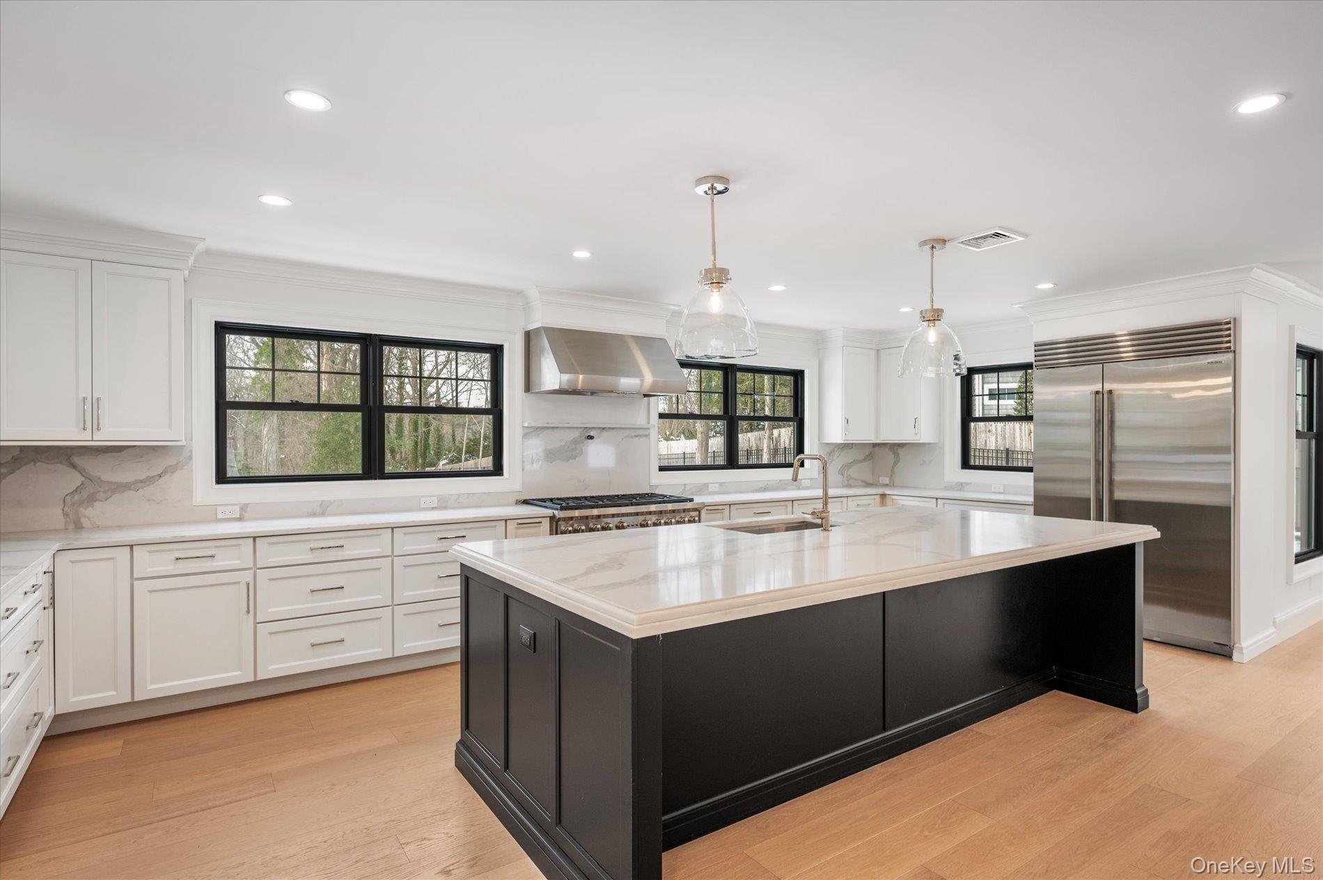 #10 photo, 20 Fox Hunt Lane, Cold Spring Harbor , NY 11724