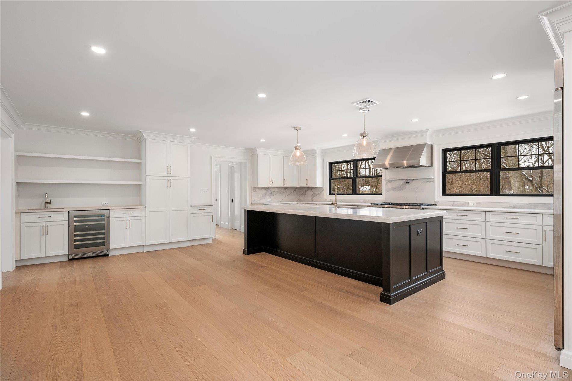 #8 photo, 20 Fox Hunt Lane, Cold Spring Harbor , NY 11724