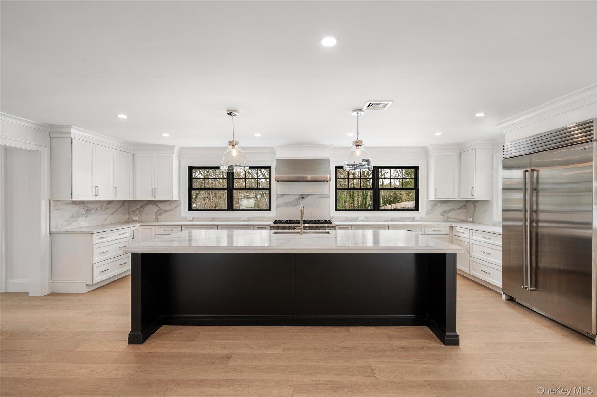 #9 photo, 20 Fox Hunt Lane, Cold Spring Harbor , NY 11724