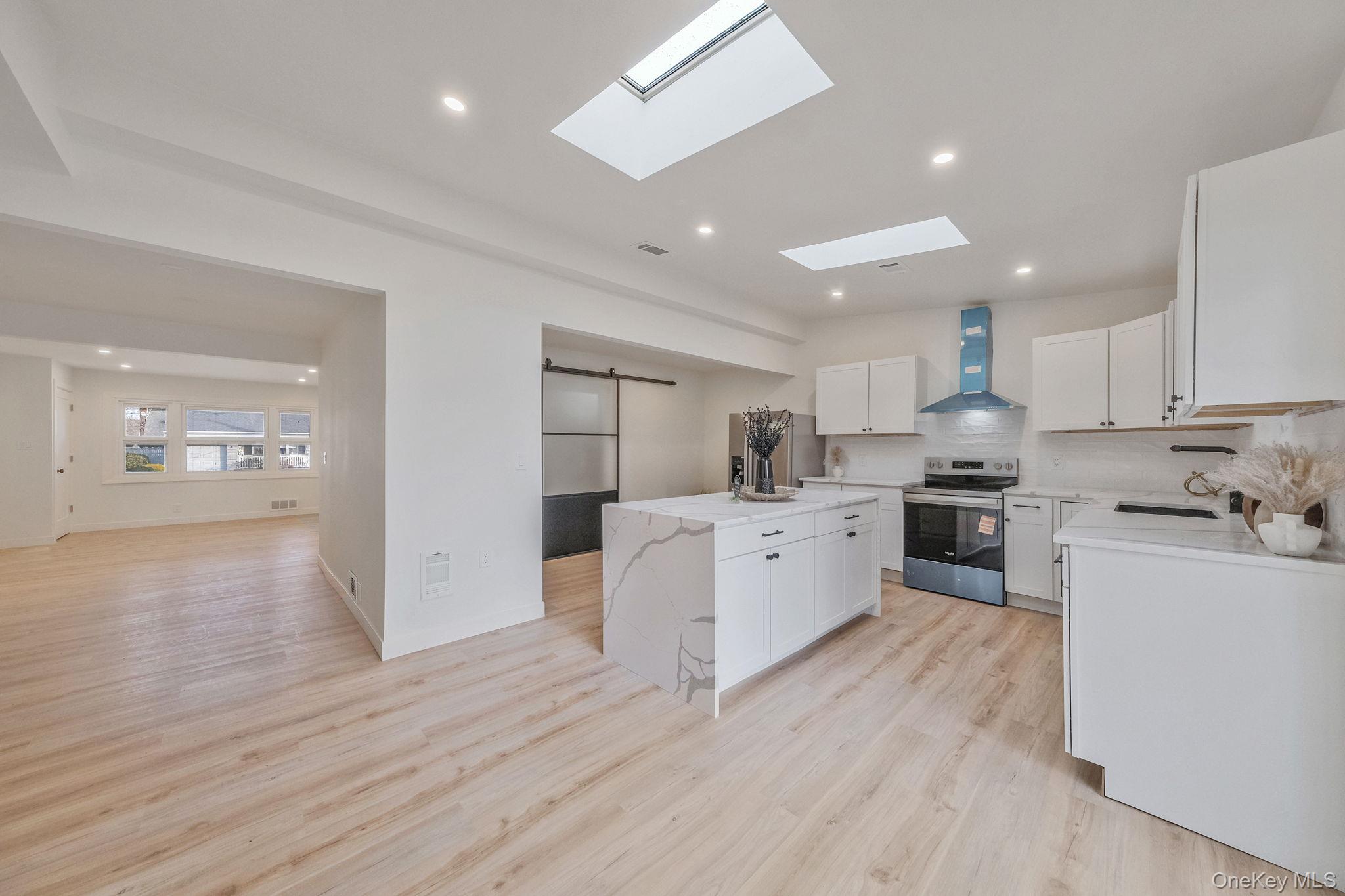 #11 photo, 73 Midwood Avenue, Farmingdale , NY 11735