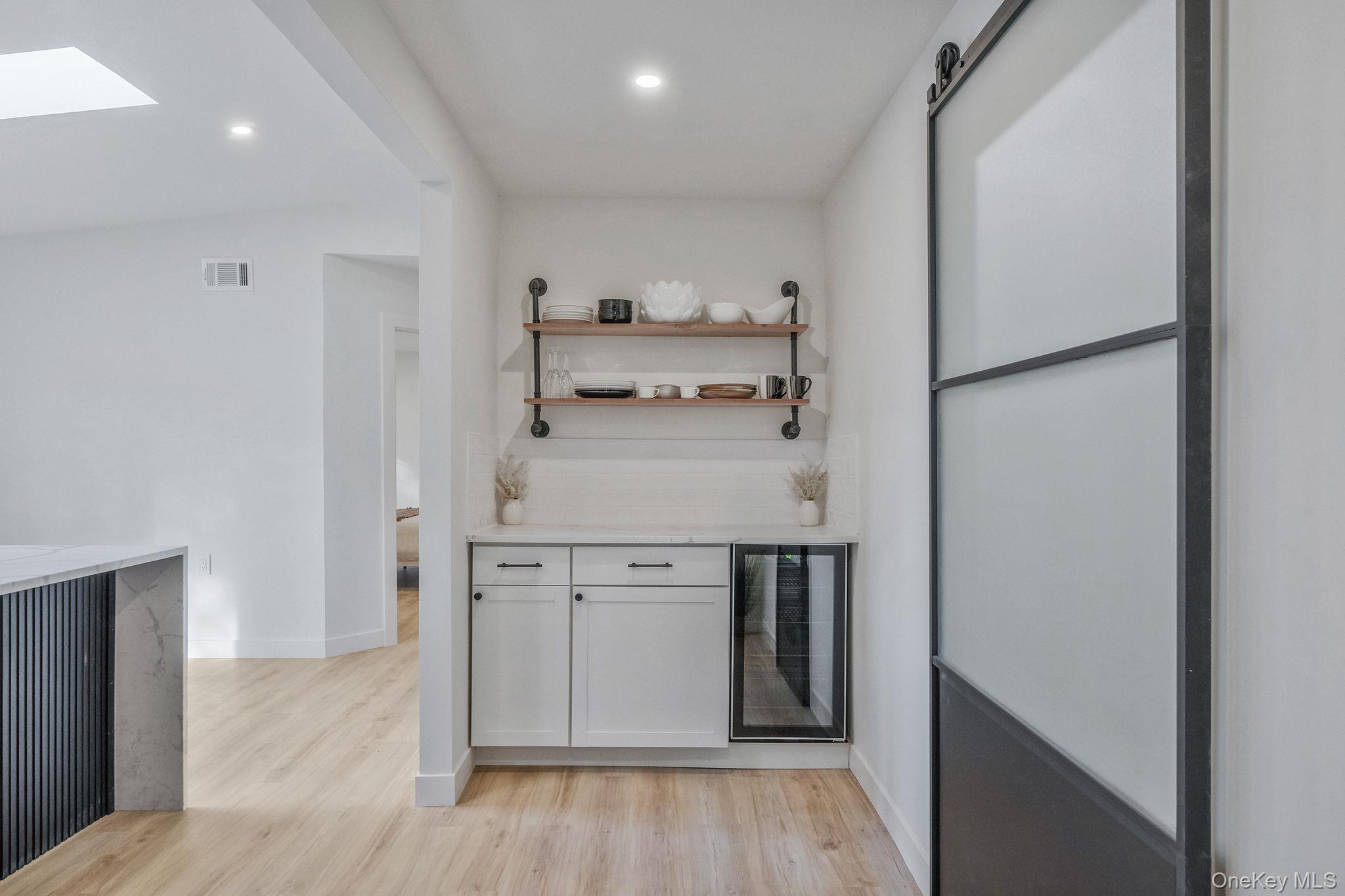 #9 photo, 73 Midwood Avenue, Farmingdale , NY 11735