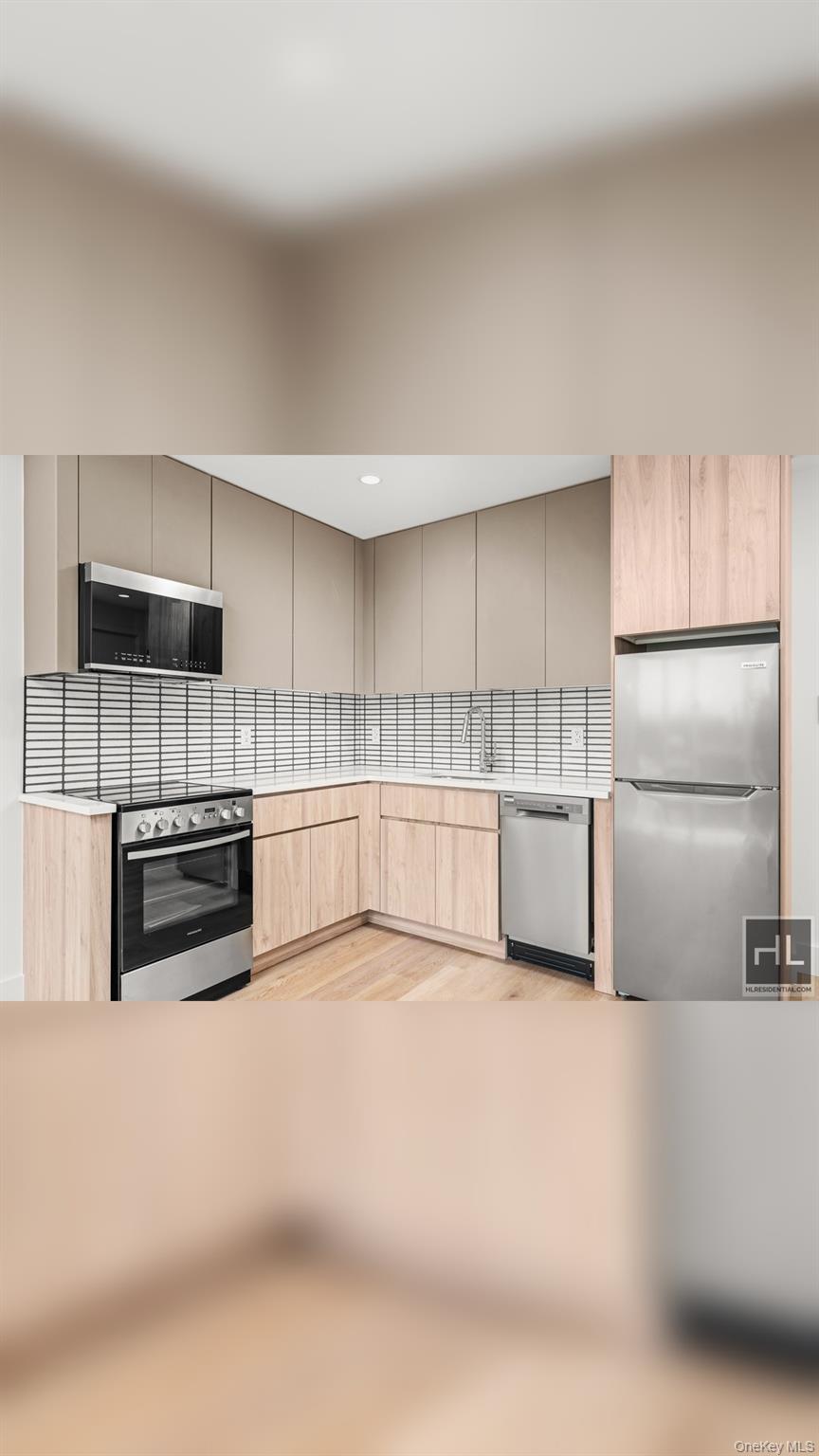 #2 photo, 91 Bruckner Boulevard, Bronx , NY 10454