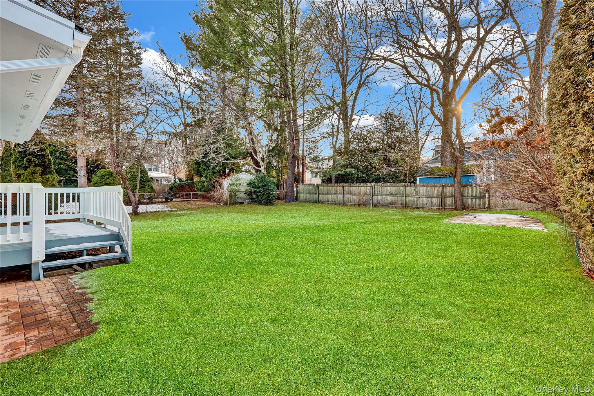 #20 photo, 61 Circle Drive, East Northport , NY 11731