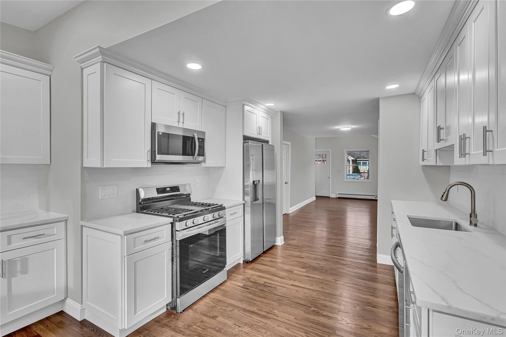 #9 photo, 61 Circle Drive, East Northport , NY 11731