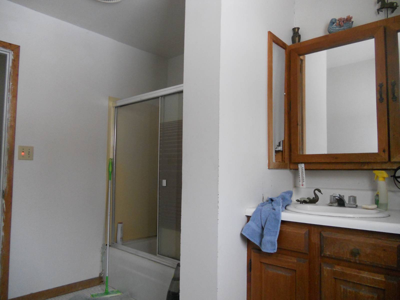 #19 photo, 90 Tomhannock Rd, Valley Falls , NY 12185