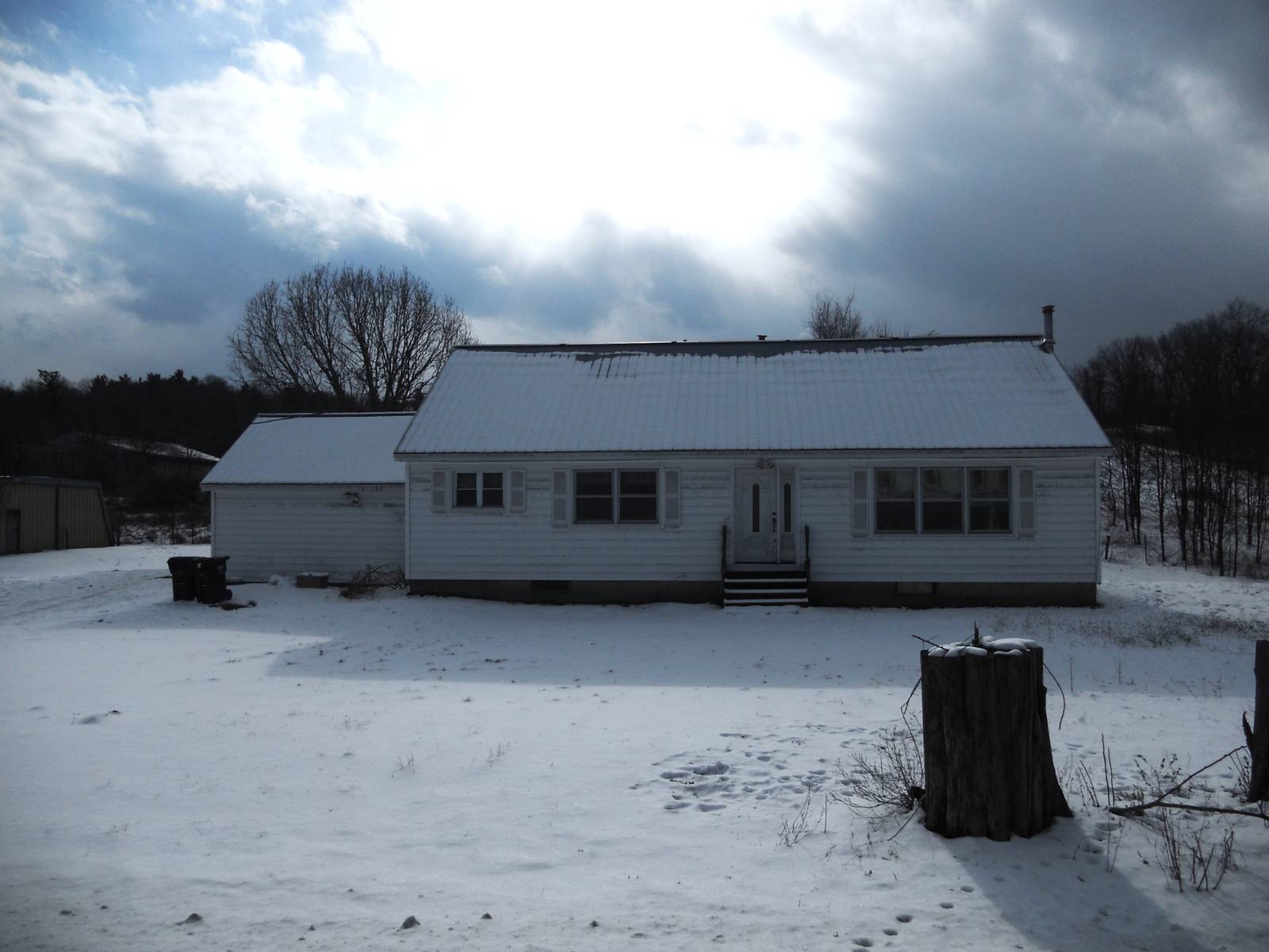 #2 photo, 90 Tomhannock Rd, Valley Falls , NY 12185