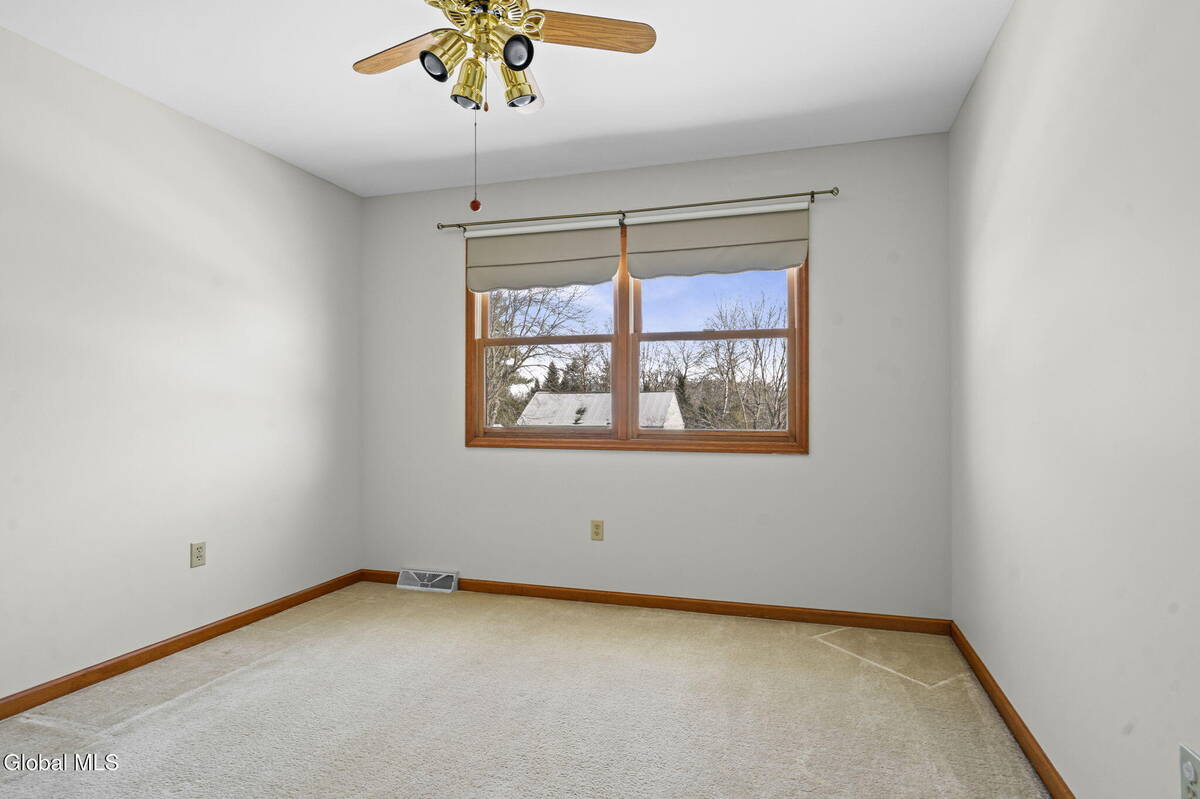 #39 photo, 14 Redwood Drive, Glenville , NY 12302