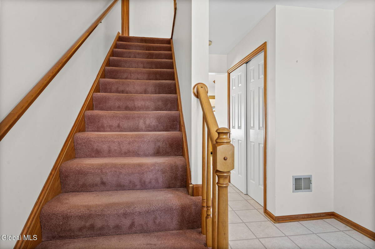 #6 photo, 14 Redwood Drive, Glenville , NY 12302