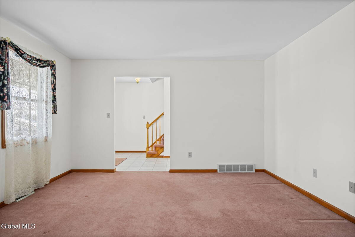 #9 photo, 14 Redwood Drive, Glenville , NY 12302