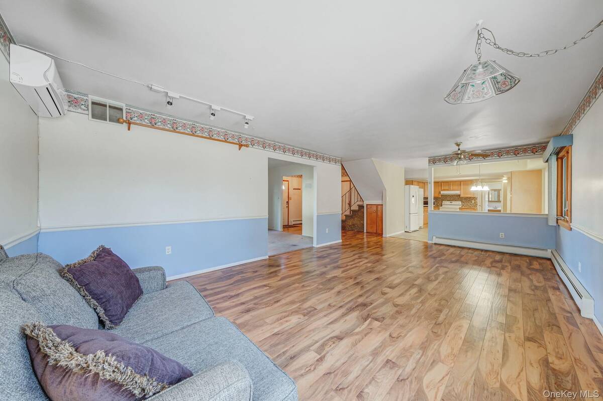 #10 photo, 139 Tarpon Avenue, Medford , NY 11763