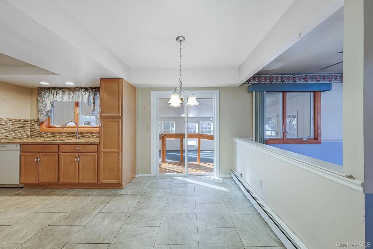 #15 photo, 139 Tarpon Avenue, Medford , NY 11763