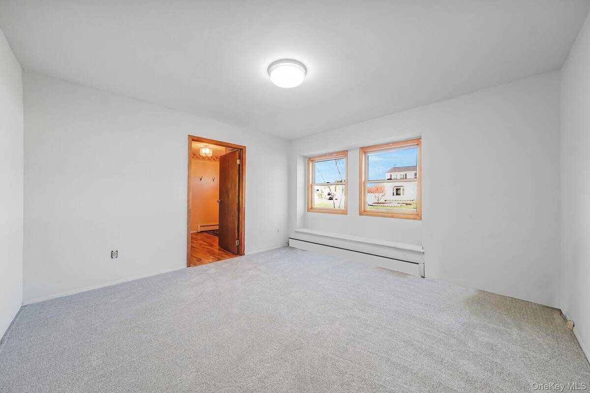 #19 photo, 139 Tarpon Avenue, Medford , NY 11763