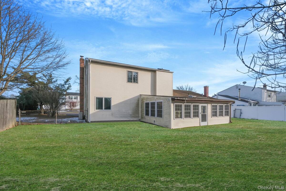 #25 photo, 139 Tarpon Avenue, Medford , NY 11763