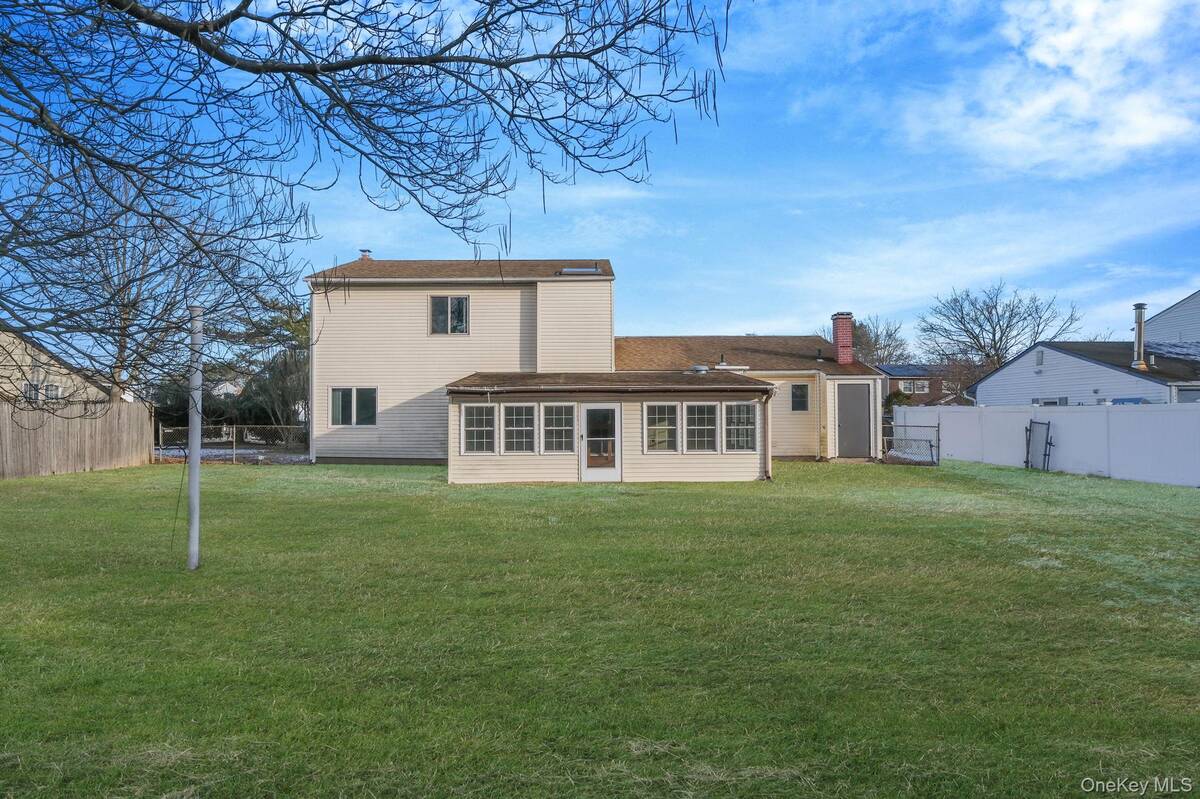 #26 photo, 139 Tarpon Avenue, Medford , NY 11763