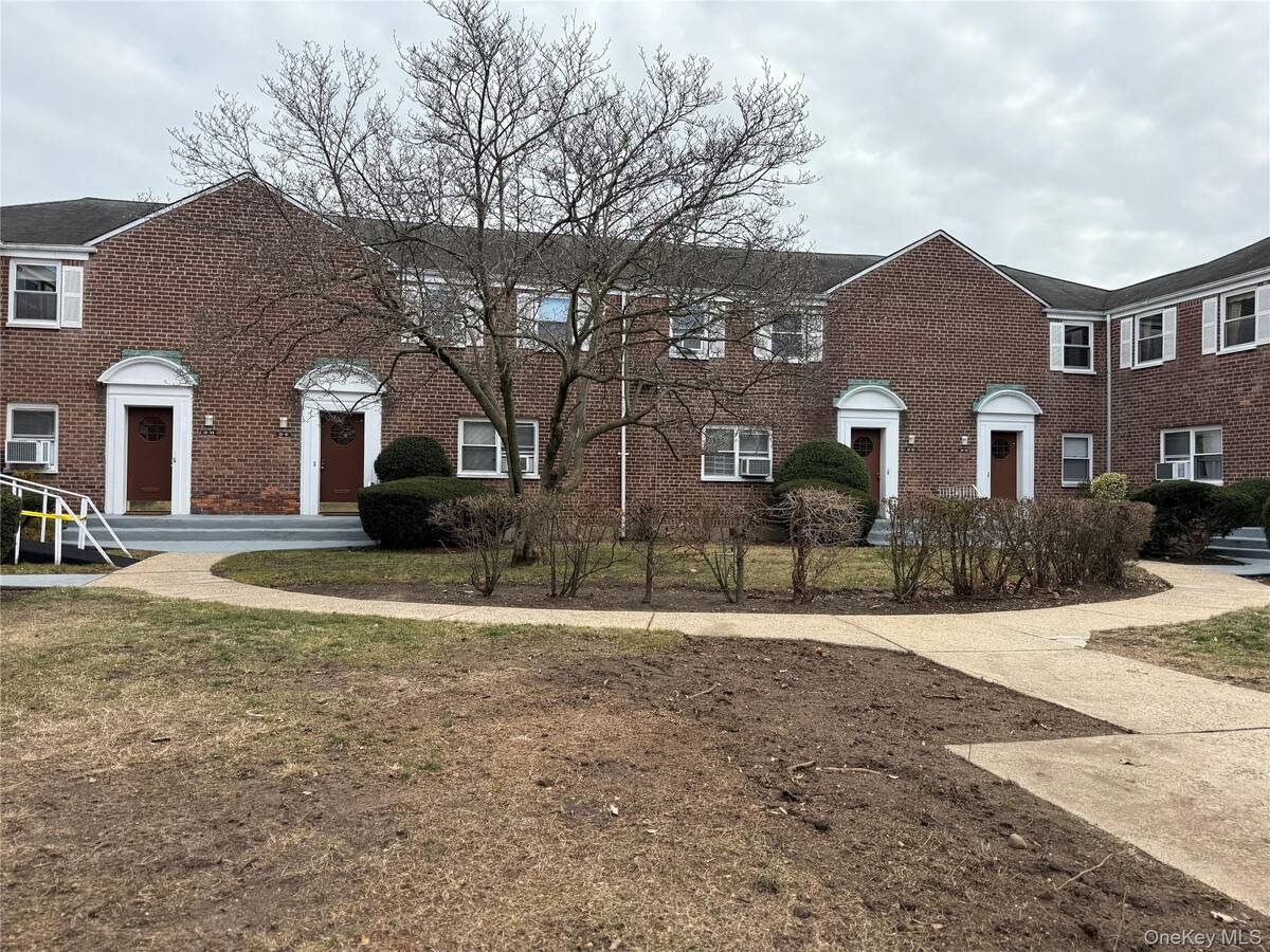 #18 photo, 131-59 234th Street, #2, Rosedale , NY 11422