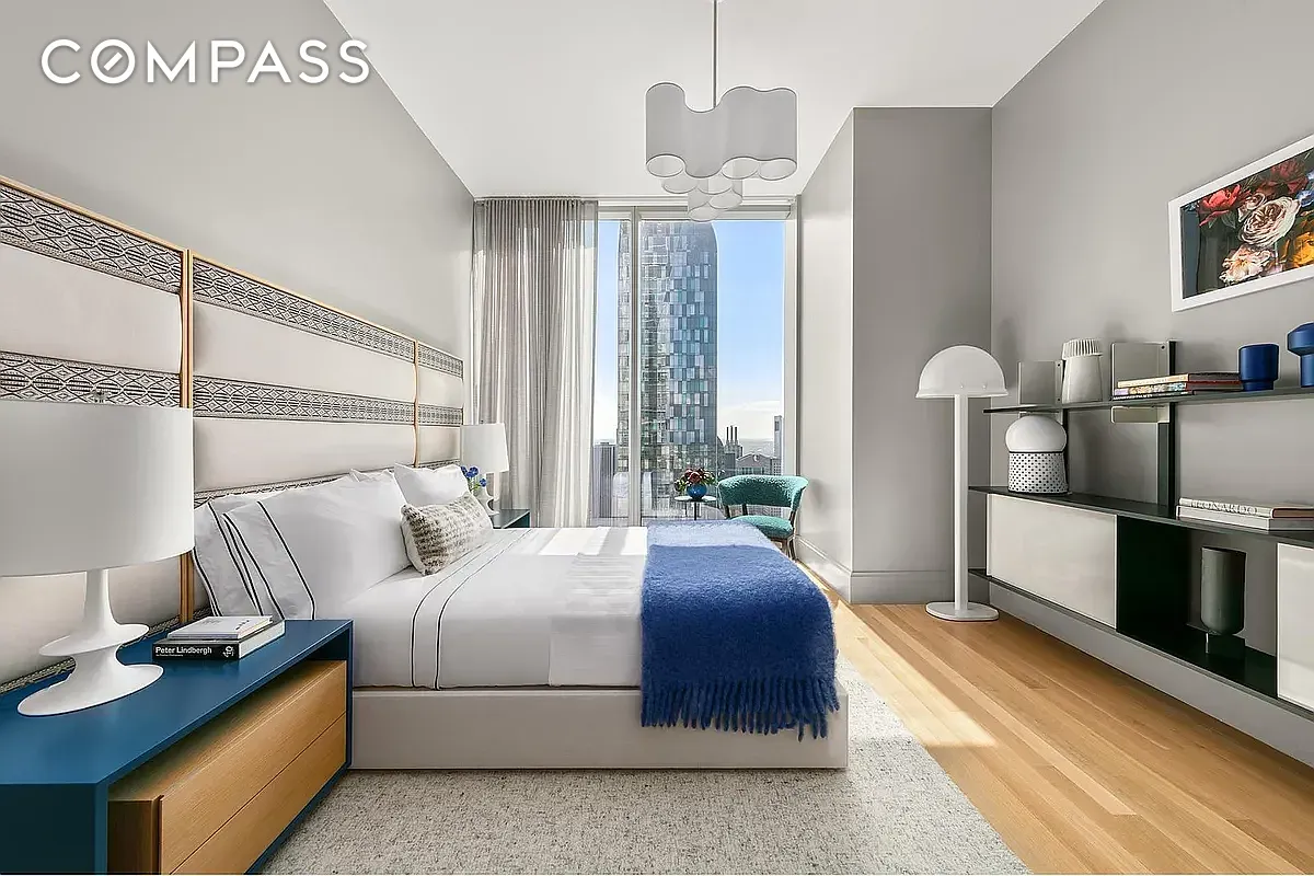 #11 photo, New York City, Midtown , NY 10019