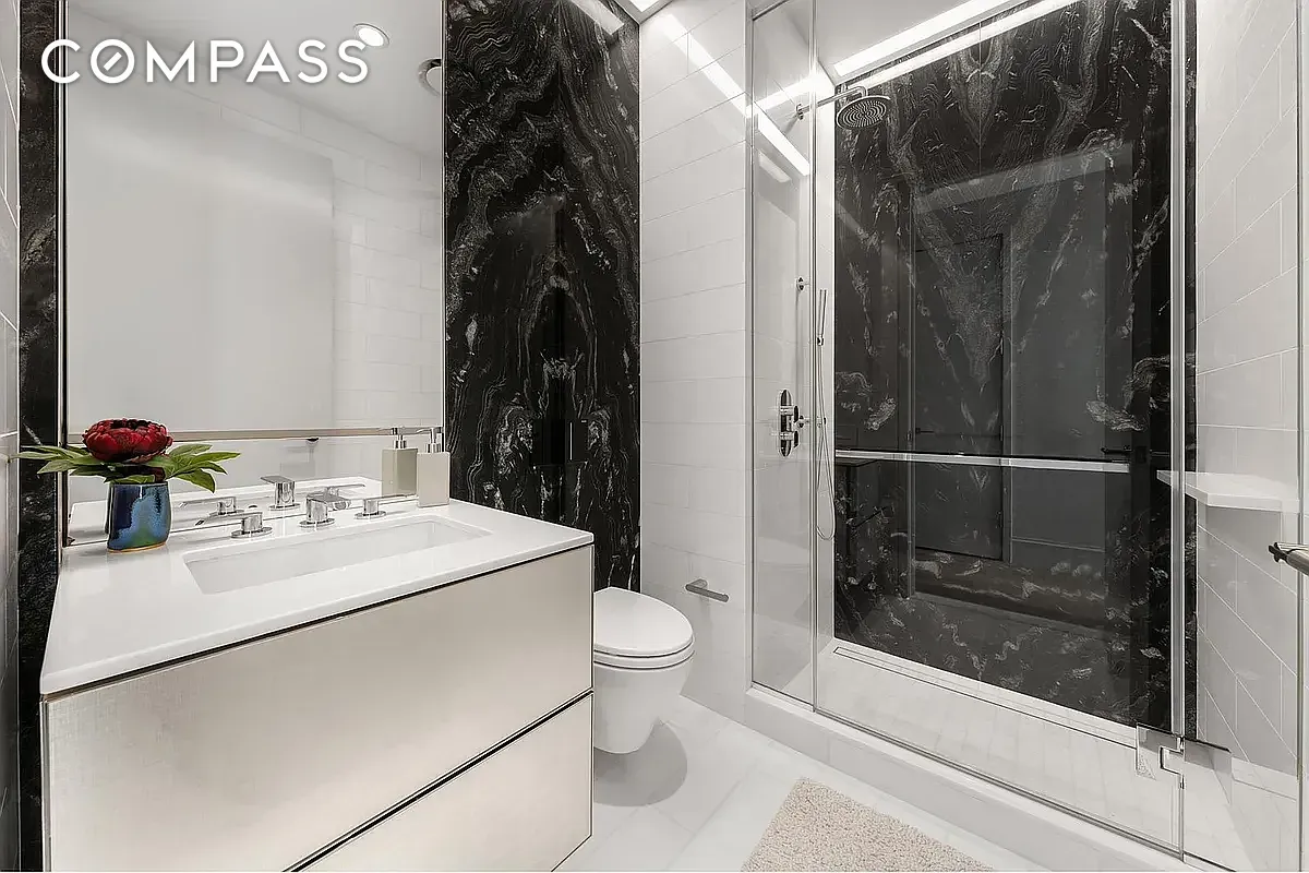 #14 photo, New York City, Midtown , NY 10019