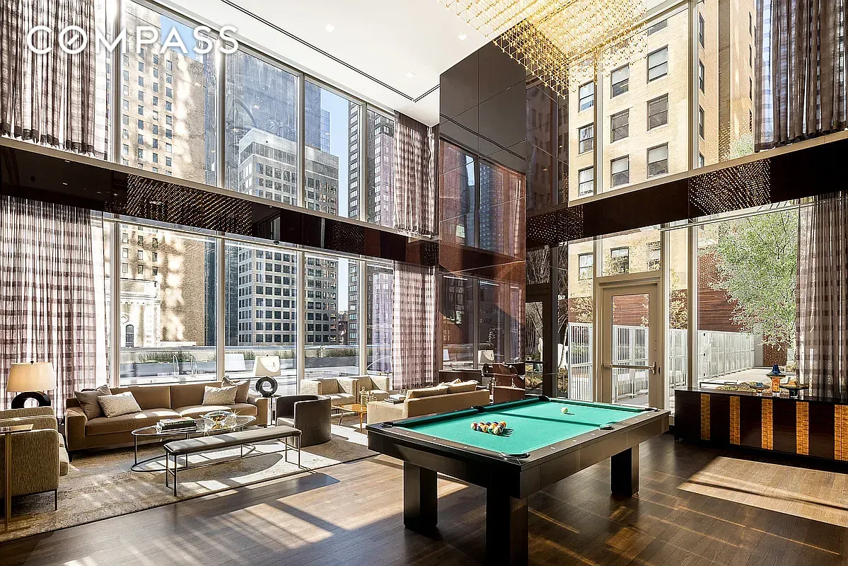 #18 photo, New York City, Midtown , NY 10019