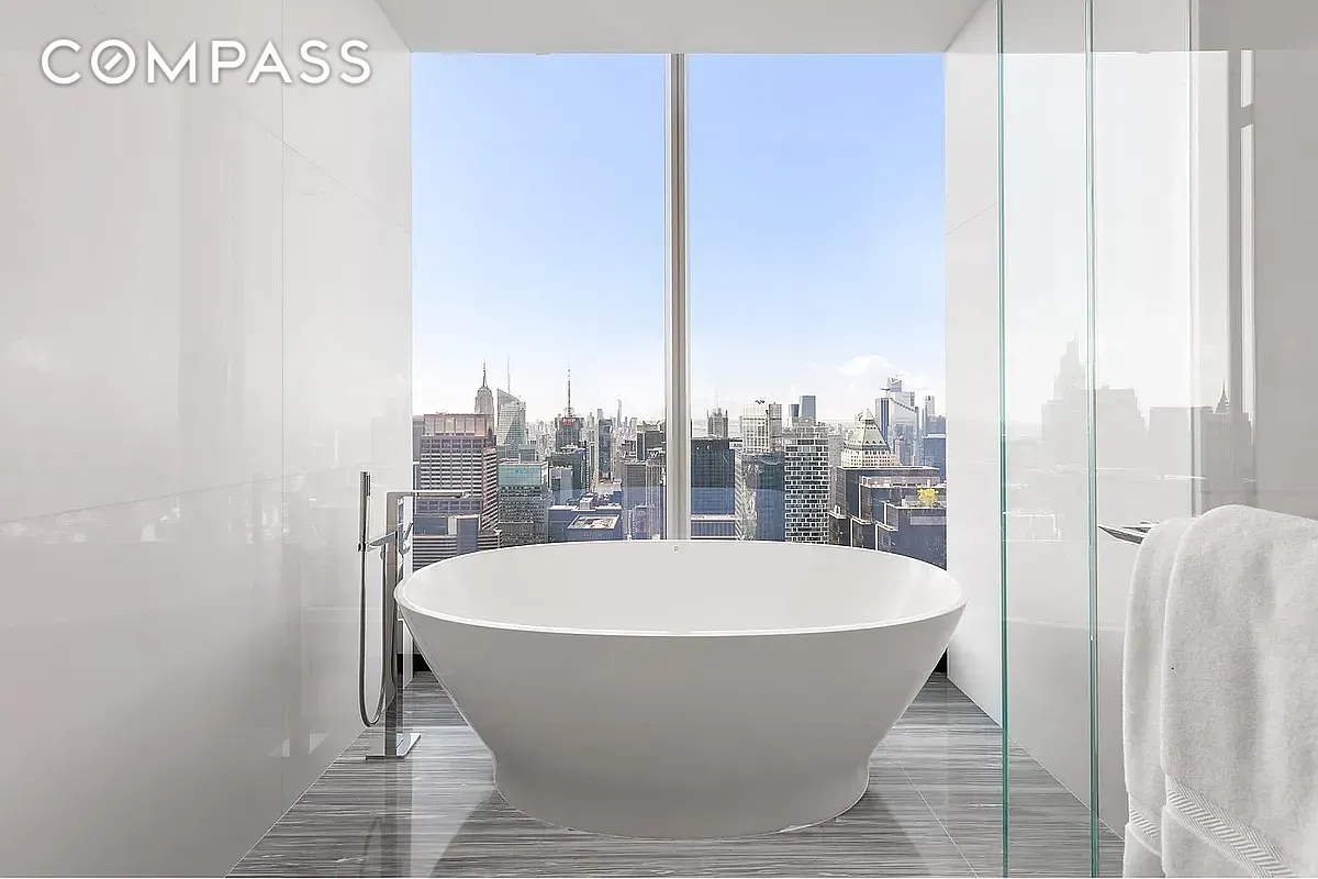 #7 photo, New York City, Midtown , NY 10019