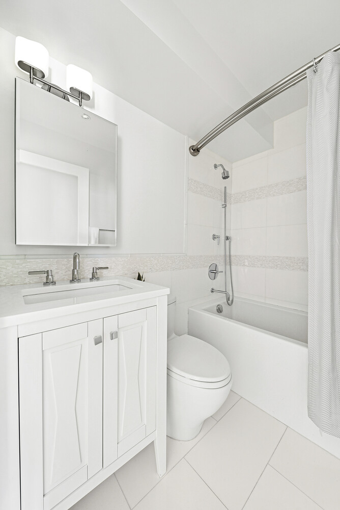 #11 photo, 366 W 11TH Street, West Village , NY 10014