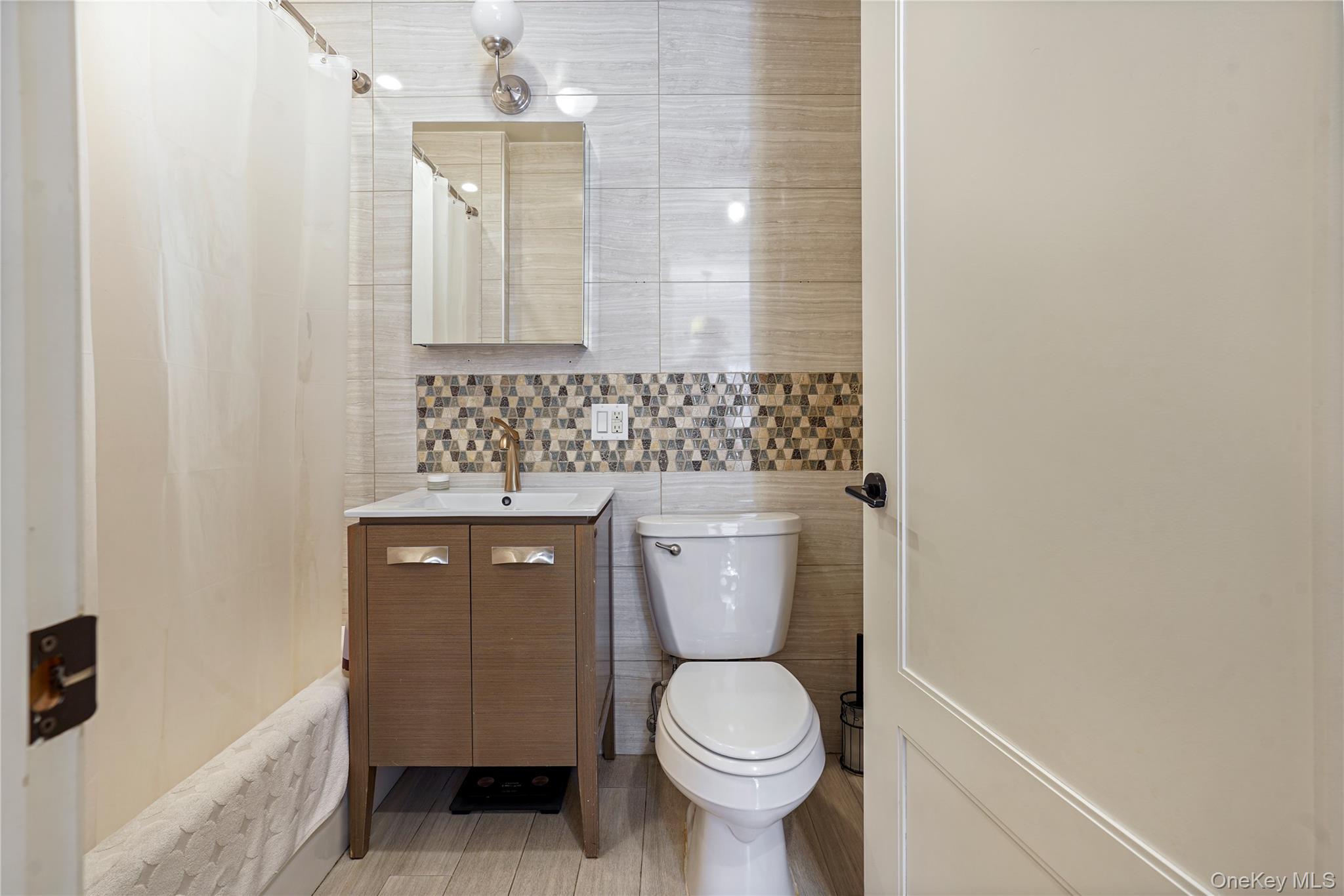 #13 photo, 22 S 9 Street, Brooklyn , NY 11249