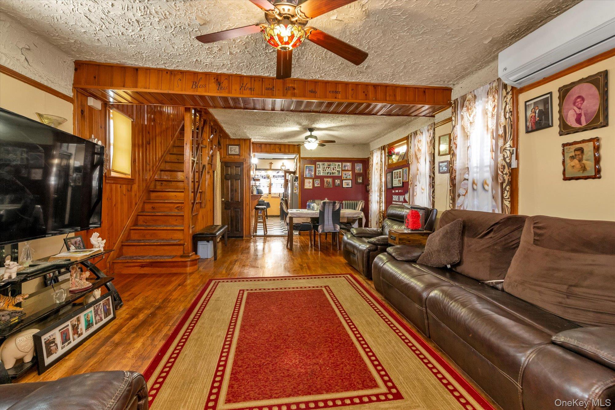 #4 photo, 156-08 109th Avenue, Jamaica , NY 11433