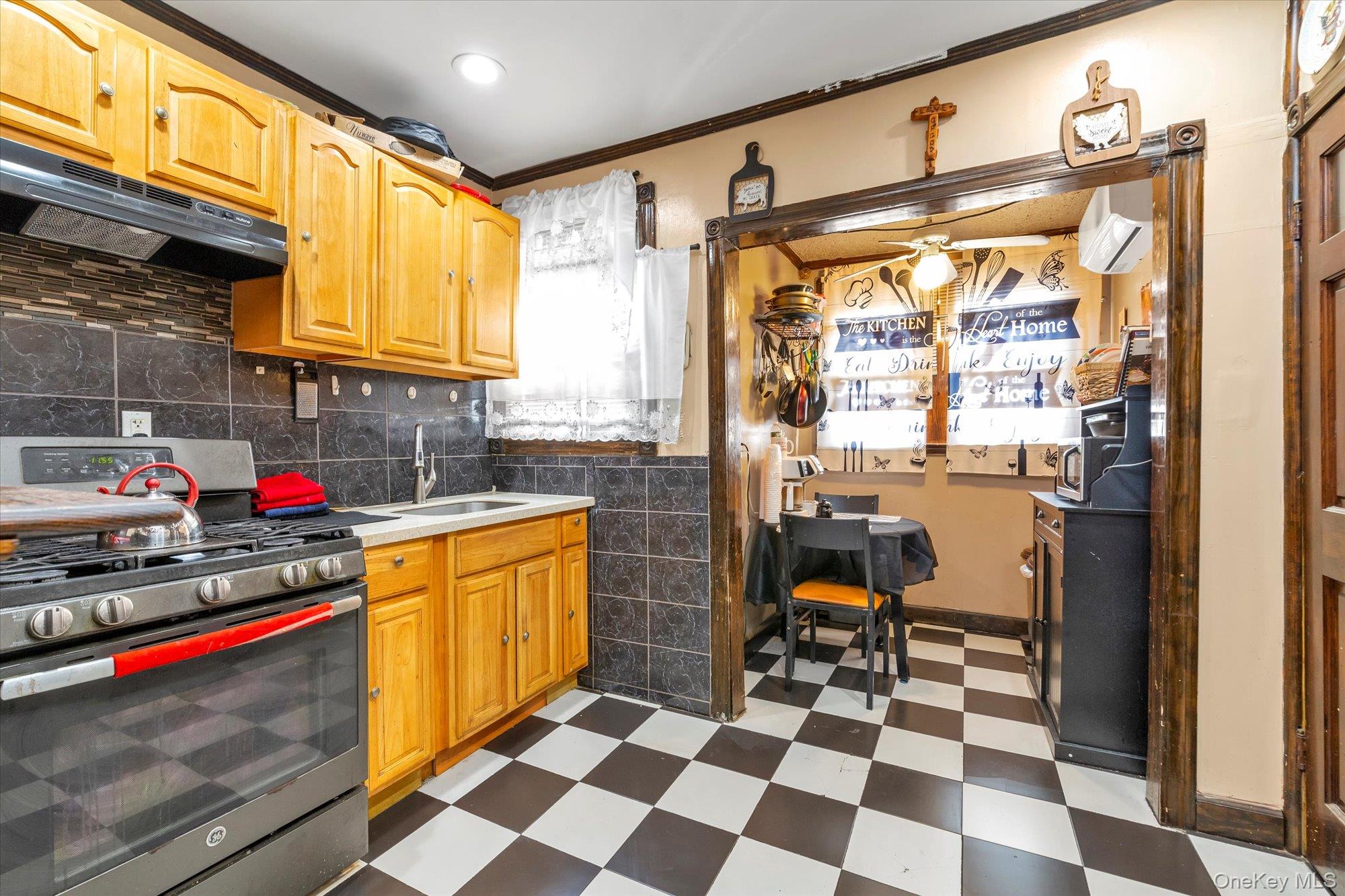 #6 photo, 156-08 109th Avenue, Jamaica , NY 11433