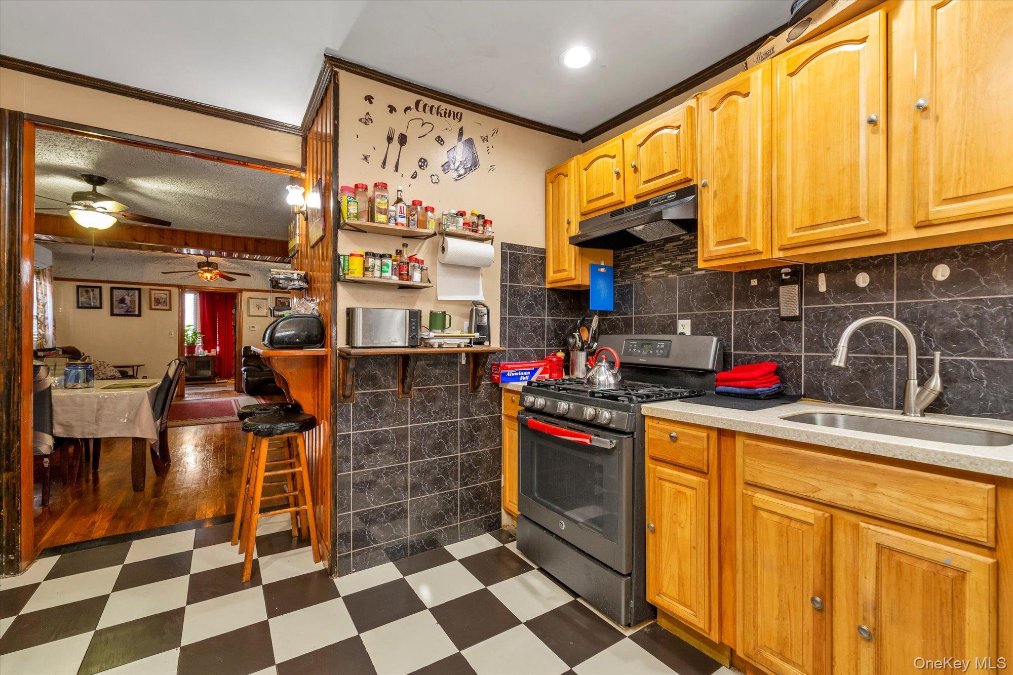 #8 photo, 156-08 109th Avenue, Jamaica , NY 11433