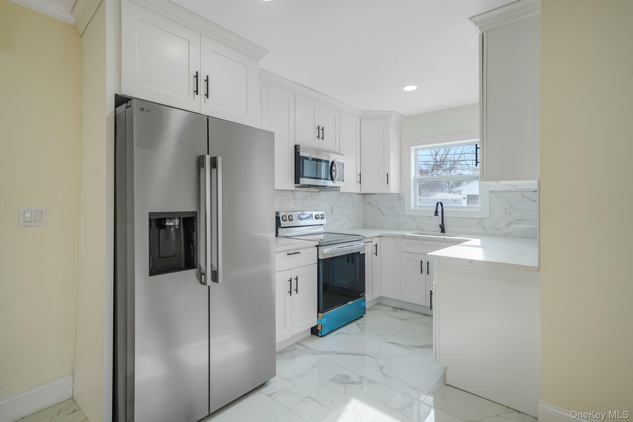 #3 photo, 131 Belle Avenue, Ronkonkoma , NY 11779