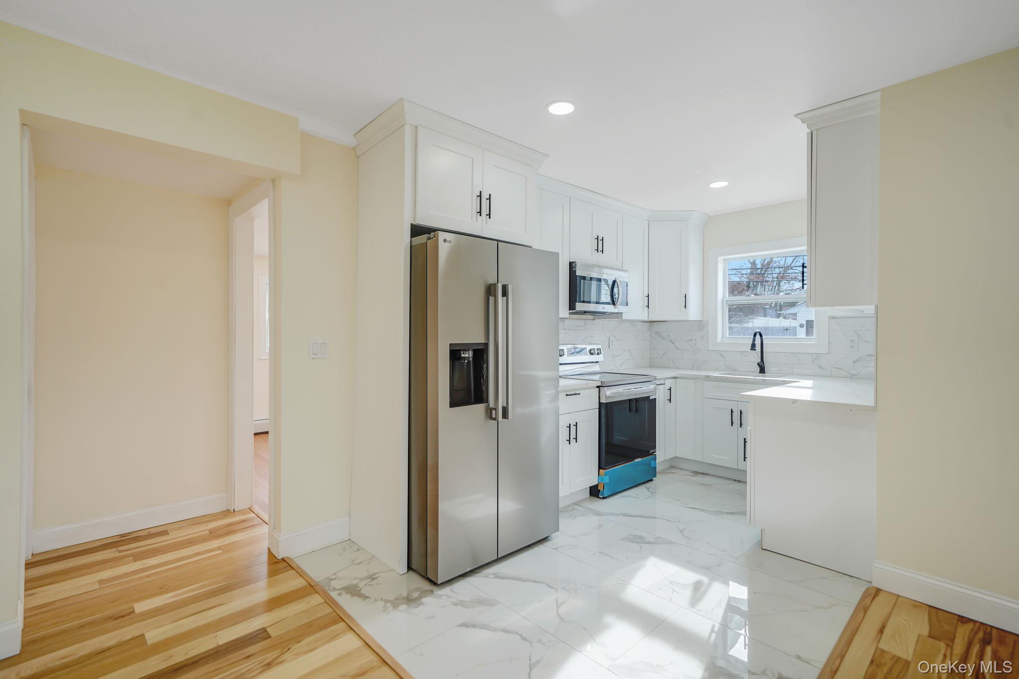 #4 photo, 131 Belle Avenue, Ronkonkoma , NY 11779