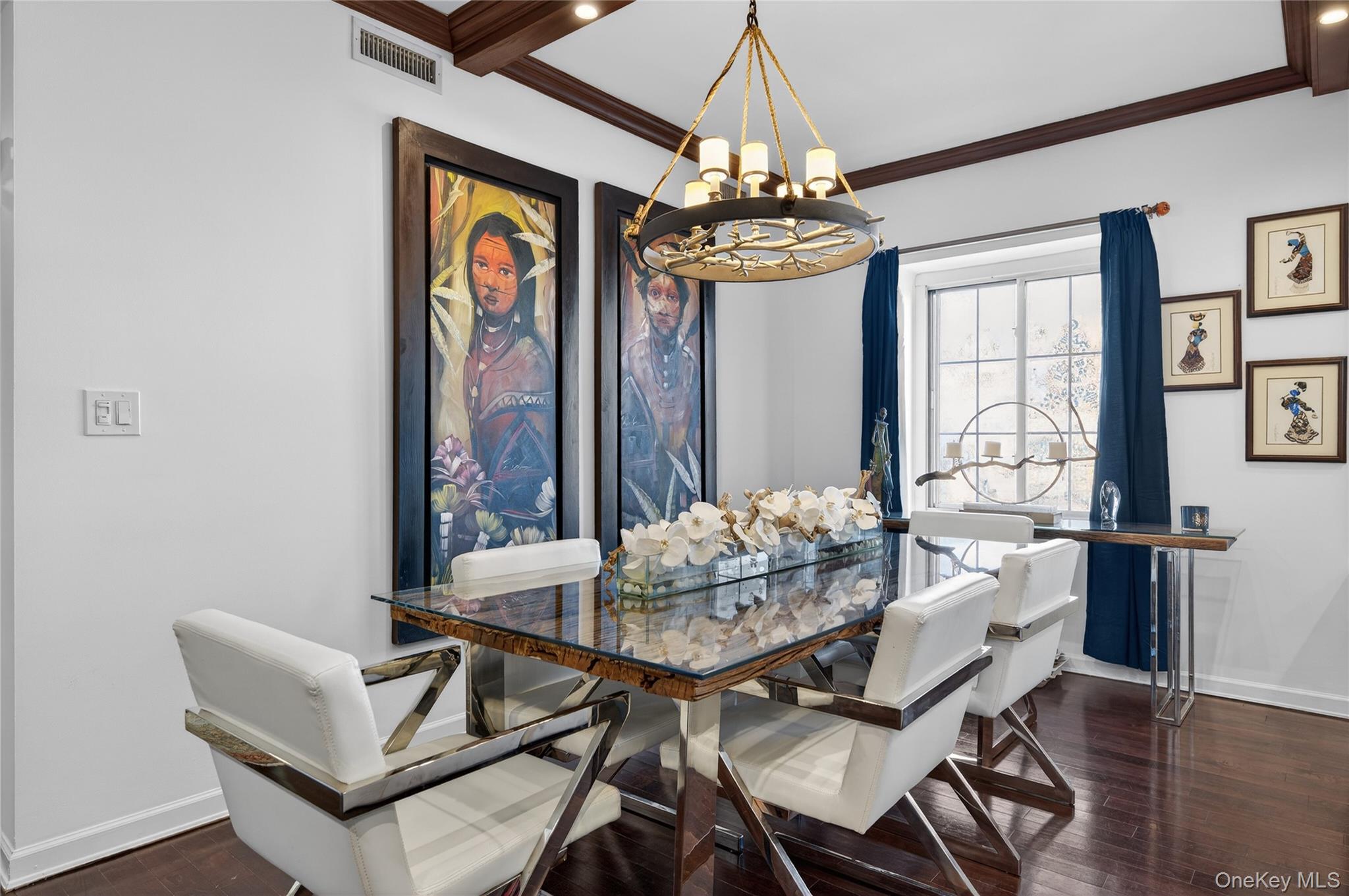 #7 photo, 242 Maple Avenue, Westbury , NY 11590