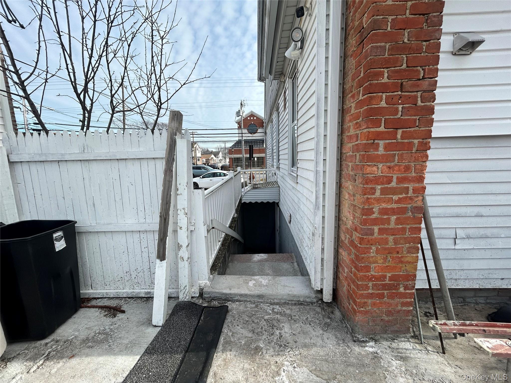 #4 photo, 160 N Central Avenue, Valley Stream , NY 11580