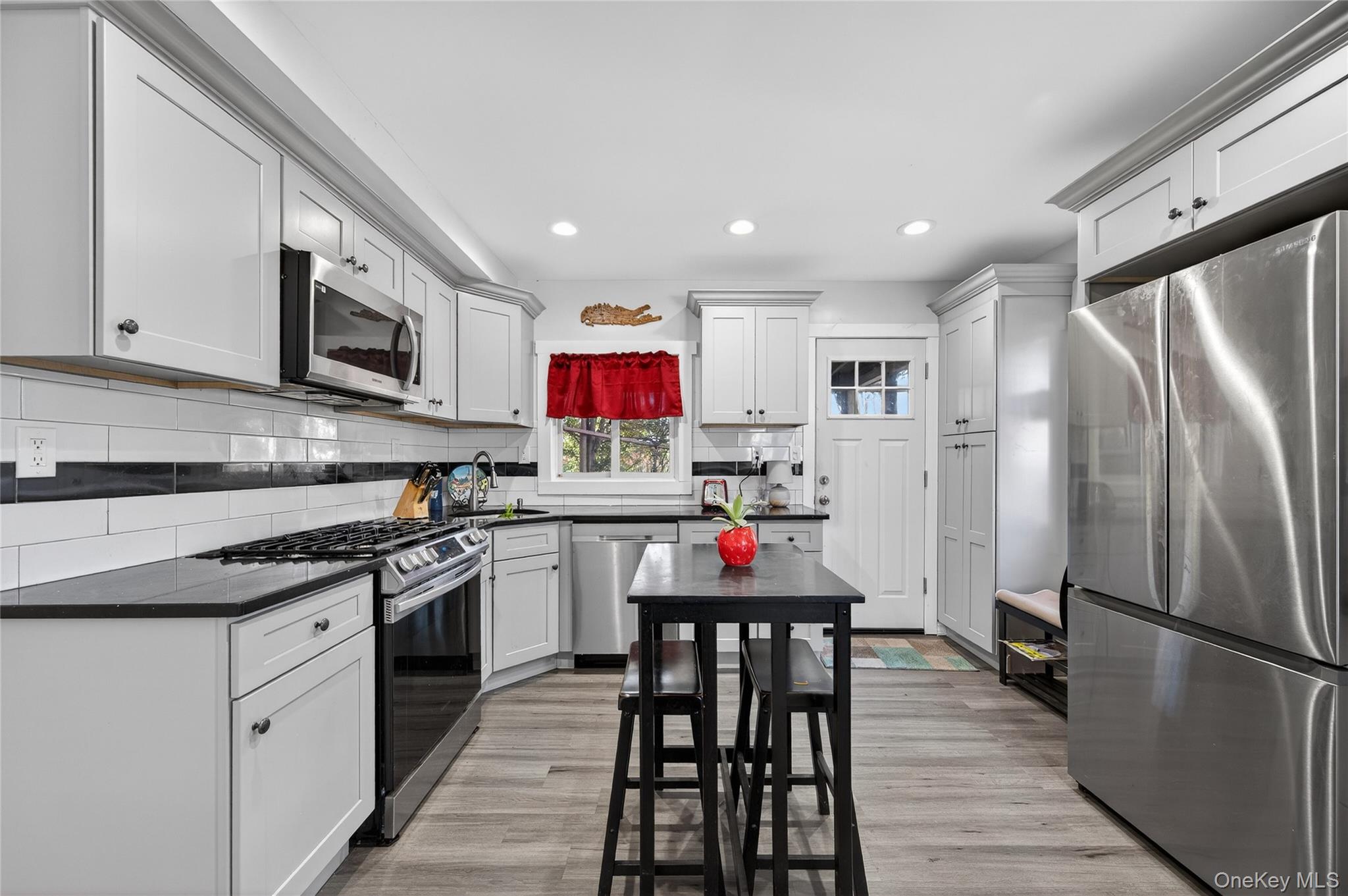 #11 photo, 2934 Dahlia Avenue, Baldwin , NY 11510