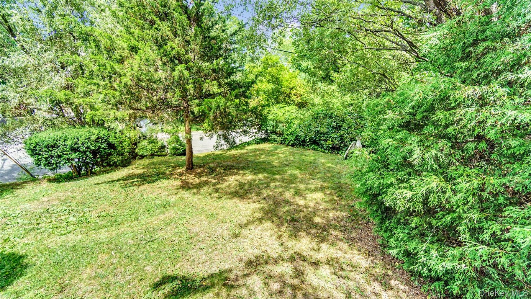 #4 photo, 3 Altamont Avenue, Sea Cliff , NY 11579