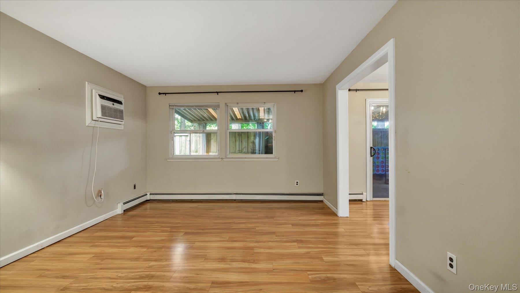 #7 photo, 3 Altamont Avenue, Sea Cliff , NY 11579