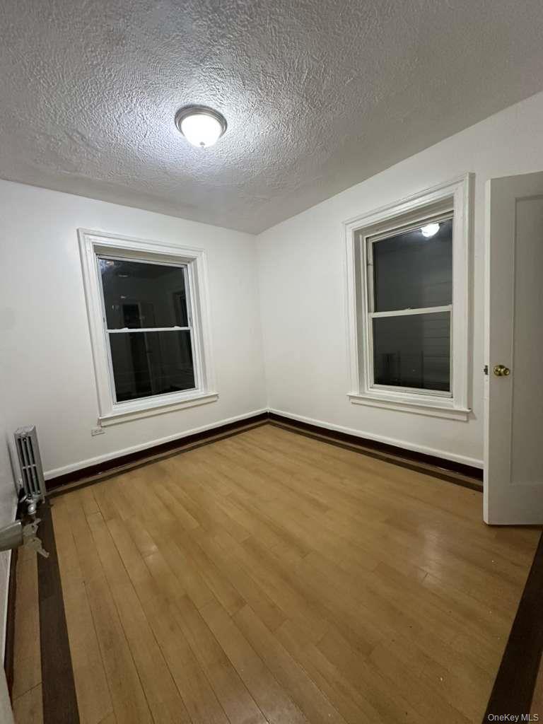 #5 photo, 2026 Ryer Avenue, Bronx , NY 10457